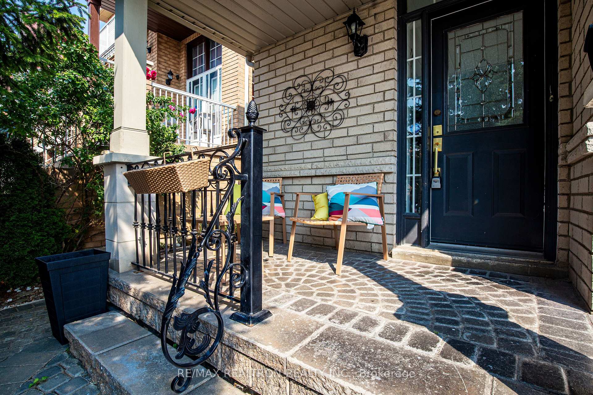 Photo 5 of 269 Treasure Road E, Vaughan, Vellore Village — HOMEH