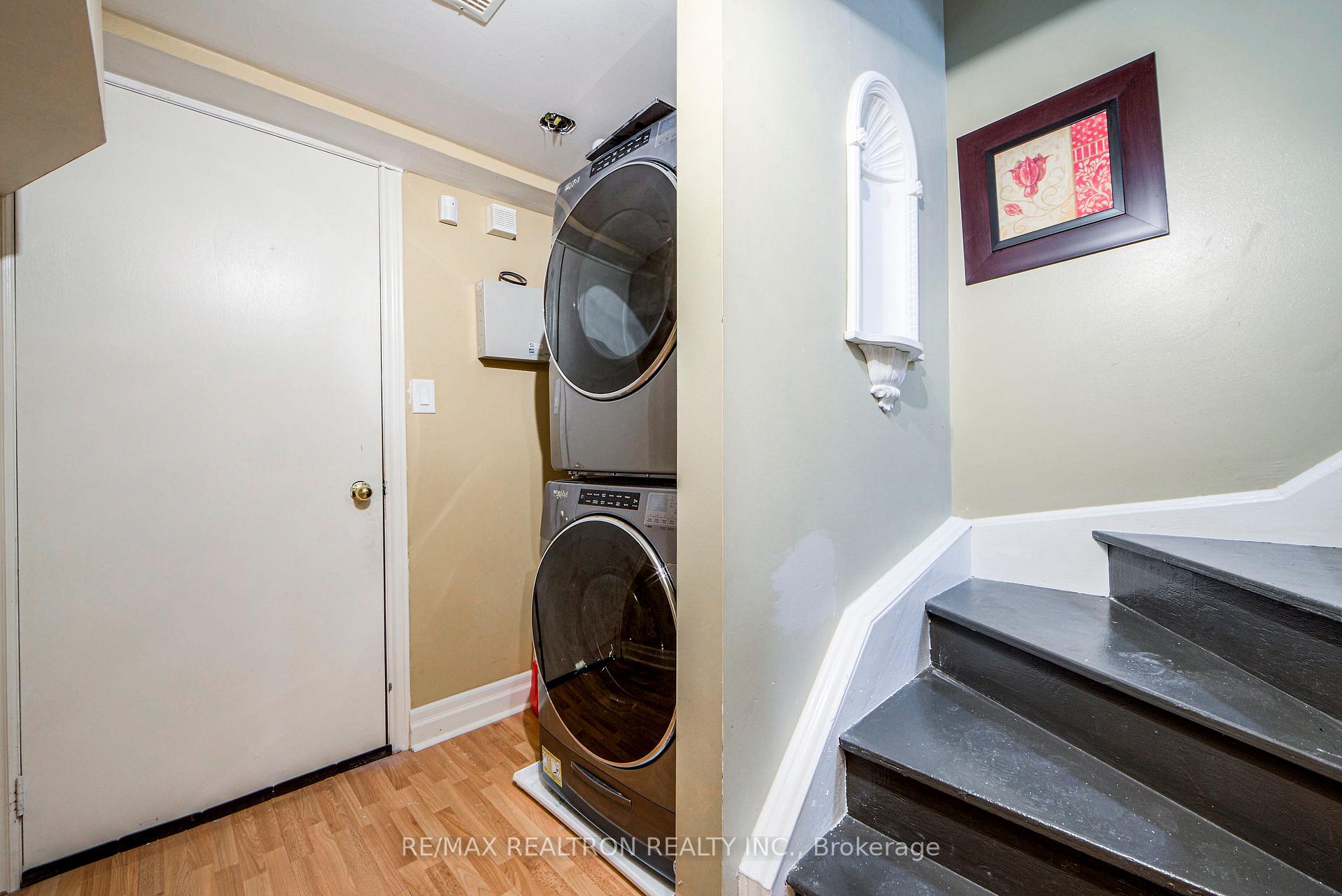 Photo 11 of 269 Treasure Road E, Vaughan, Vellore Village — HOMEH