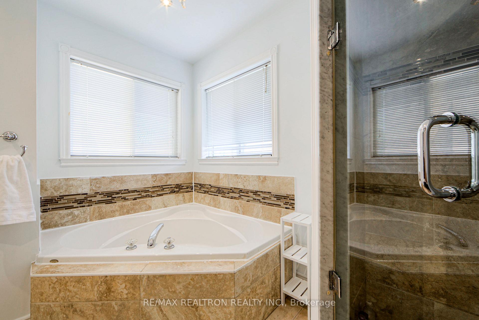 Photo 17 of 269 Treasure Road E, Vaughan, Vellore Village — HOMEH