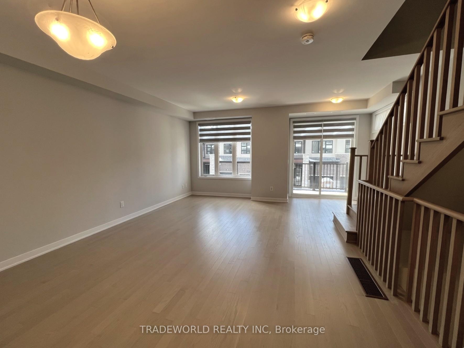 Photo 2 of 9 John Canning Way, Markham, Unionville — HOMEH