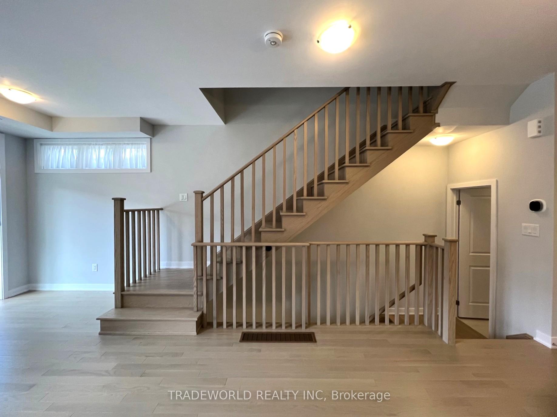 Photo 18 of 9 John Canning Way, Markham, Unionville — HOMEH