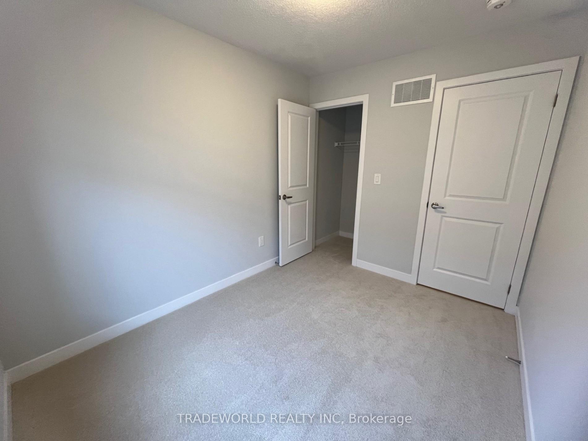 Photo 20 of 9 John Canning Way, Markham, Unionville — HOMEH