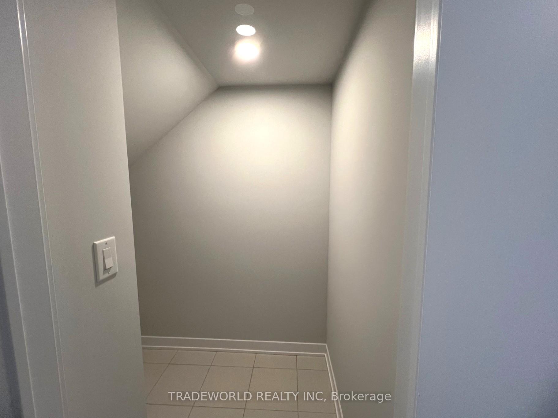 Photo 22 of 9 John Canning Way, Markham, Unionville — HOMEH