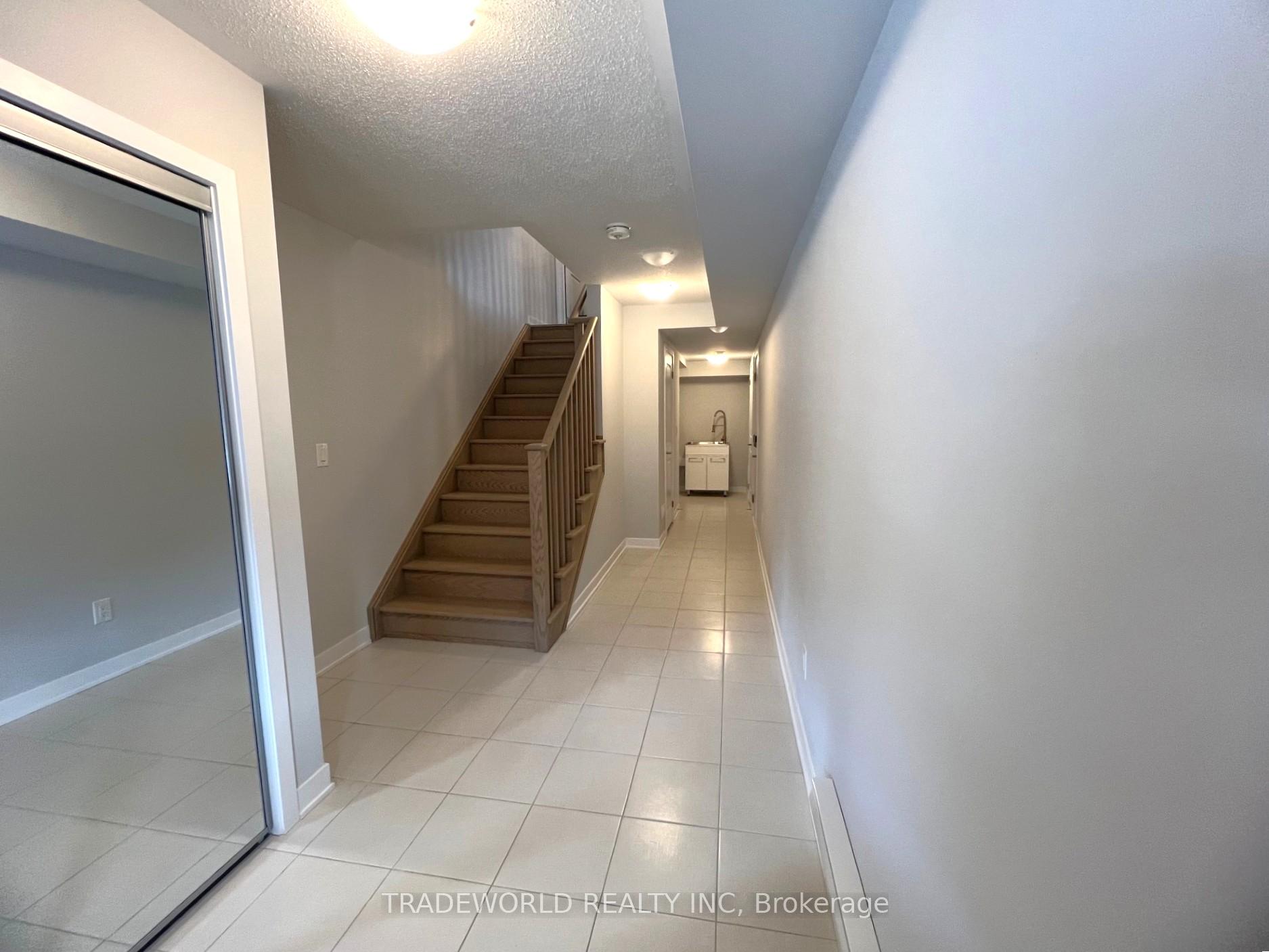 Photo 23 of 9 John Canning Way, Markham, Unionville — HOMEH