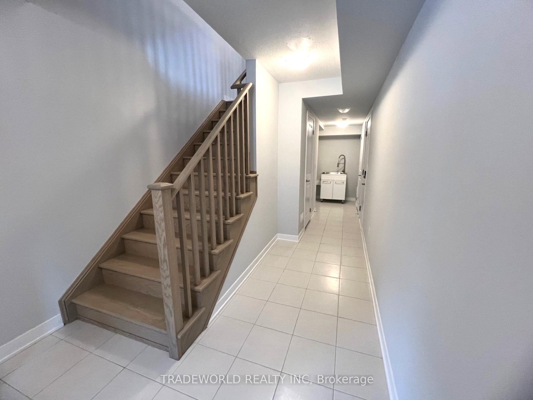 Photo 25 of 9 John Canning Way, Markham, Unionville — HOMEH