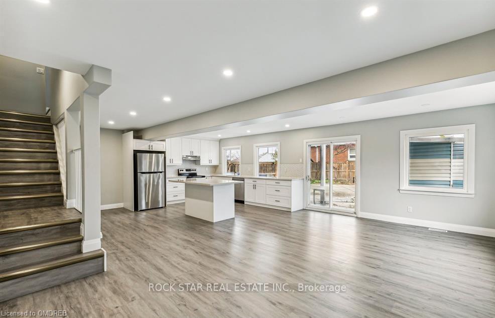 Photo 21 of 131 Bell Avenue, Hamilton, Bartonville — HOMEH