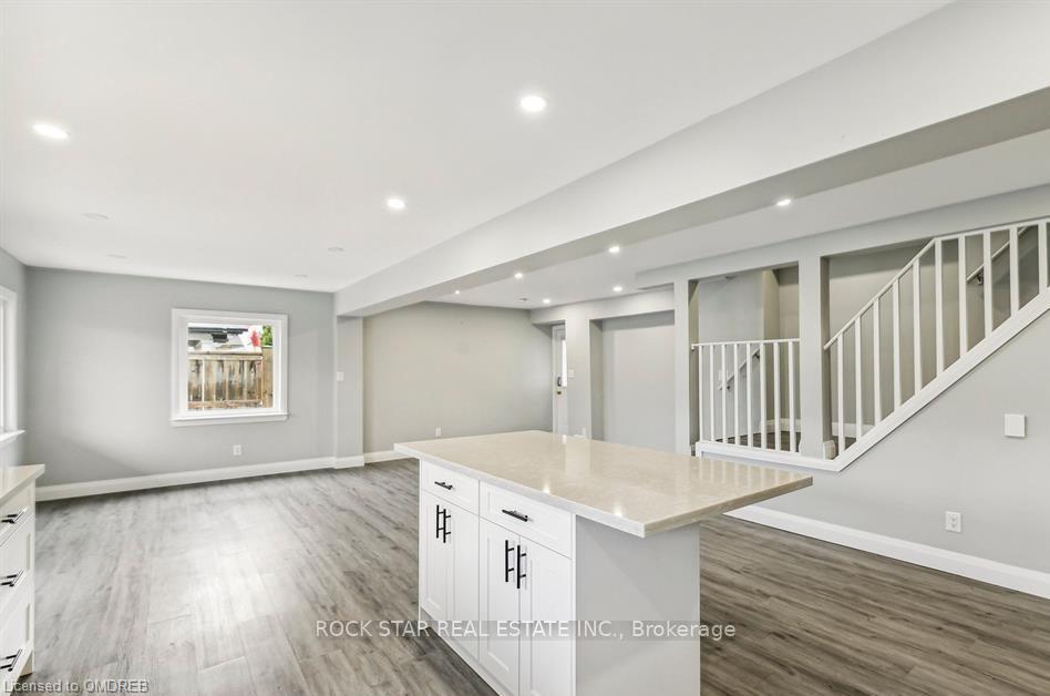 Photo 25 of 131 Bell Avenue, Hamilton, Bartonville — HOMEH