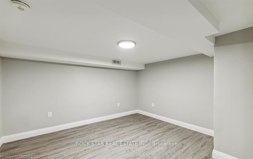 Photo 34 of 131 Bell Avenue, Hamilton, Bartonville — HOMEH