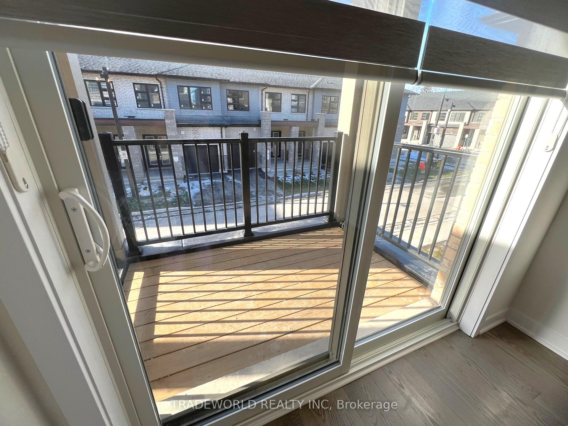 Photo 5 of 29 John Canning Way, Markham, Unionville — HOMEH