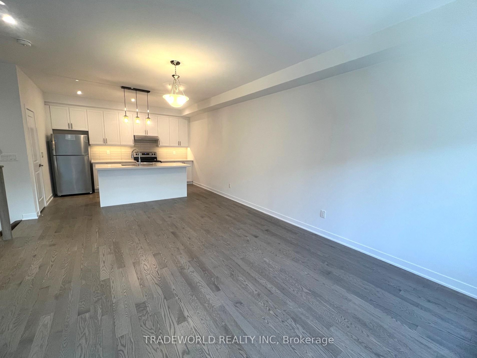 Photo 7 of 29 John Canning Way, Markham, Unionville — HOMEH
