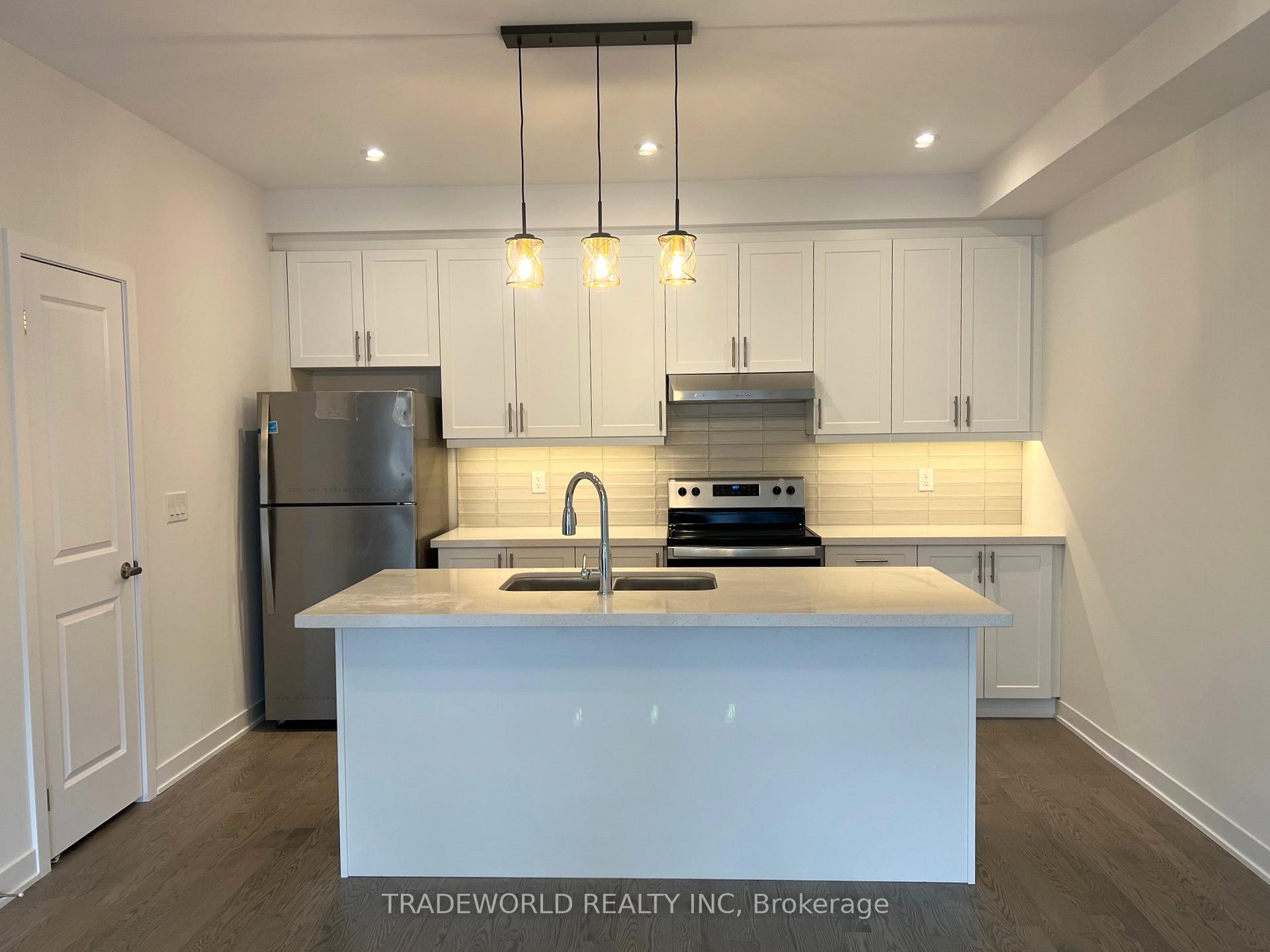 Photo 8 of 29 John Canning Way, Markham, Unionville — HOMEH