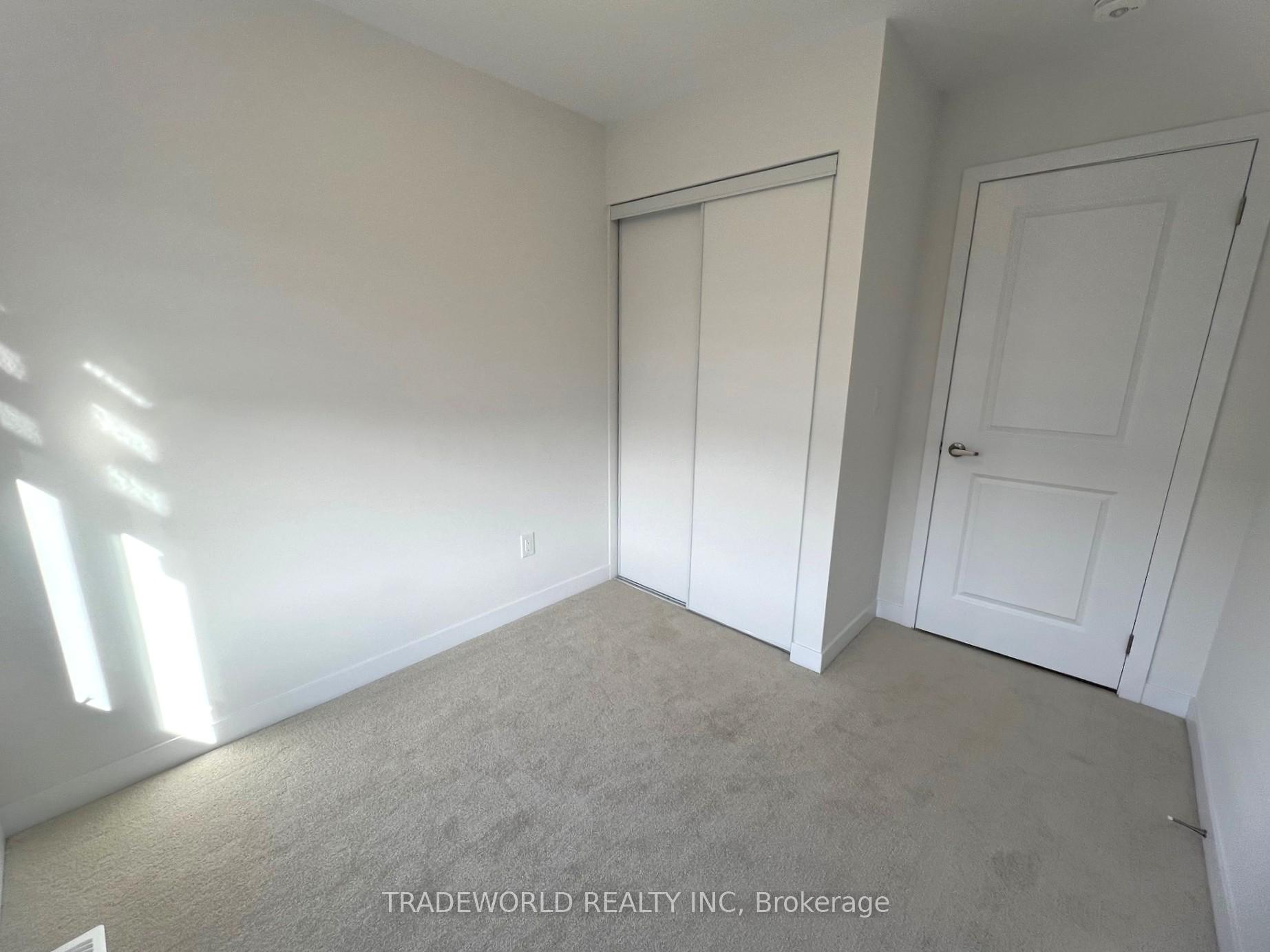 Photo 15 of 29 John Canning Way, Markham, Unionville — HOMEH