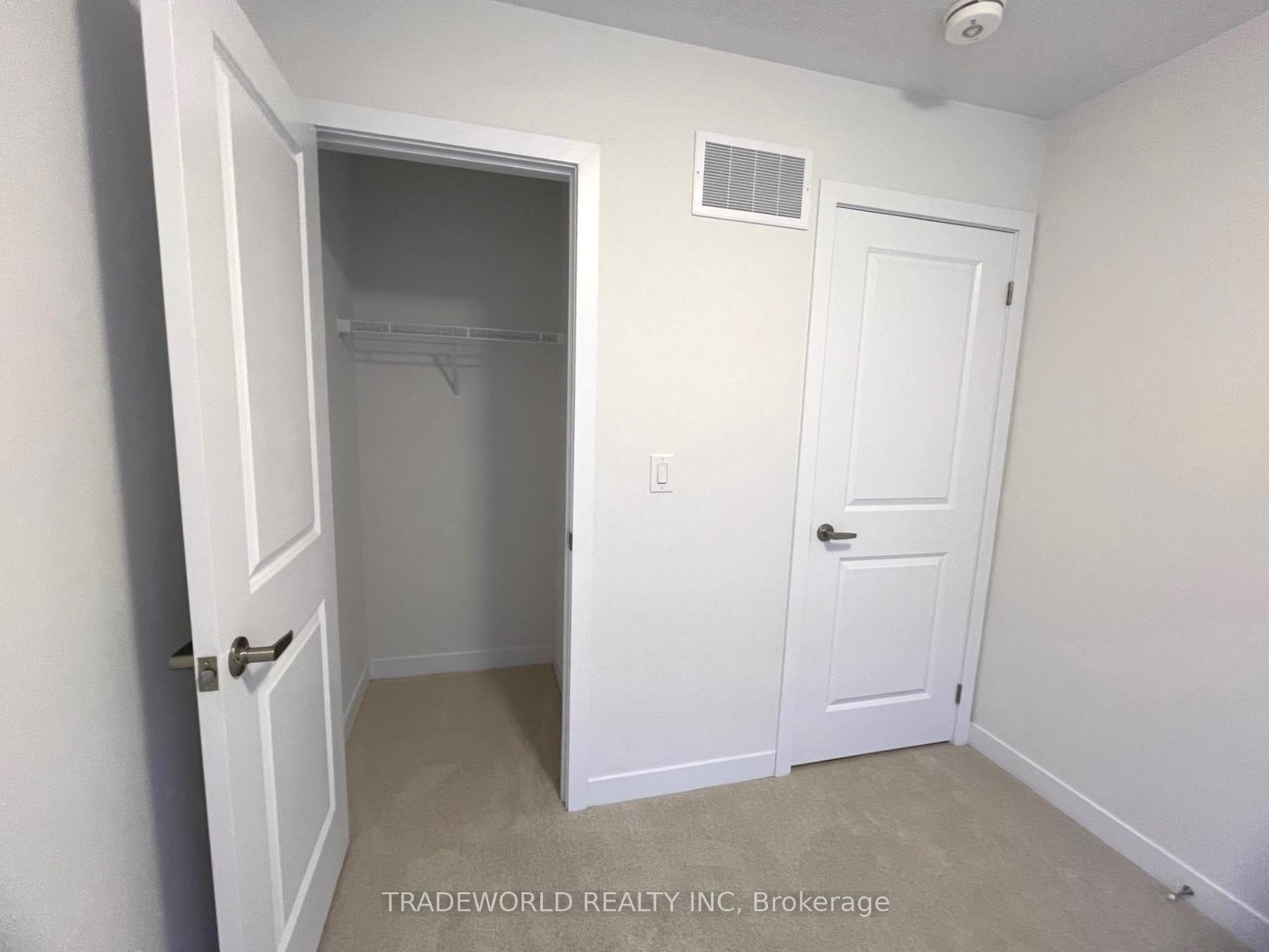 Photo 14 of 29 John Canning Way, Markham, Unionville — HOMEH