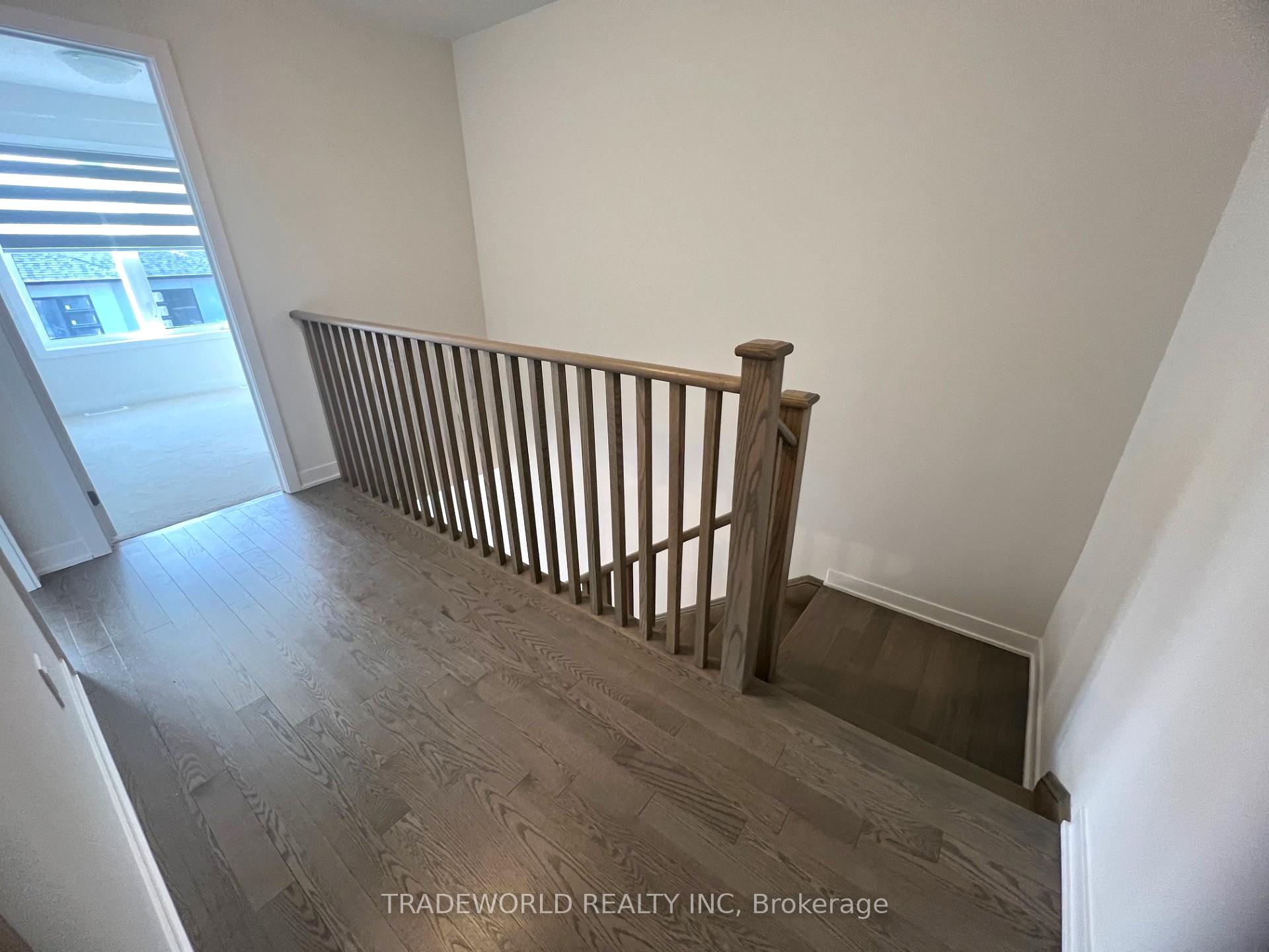 Photo 18 of 29 John Canning Way, Markham, Unionville — HOMEH