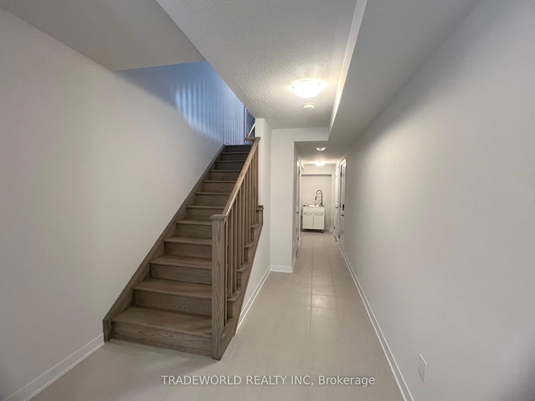 Photo 20 of 29 John Canning Way, Markham, Unionville — HOMEH