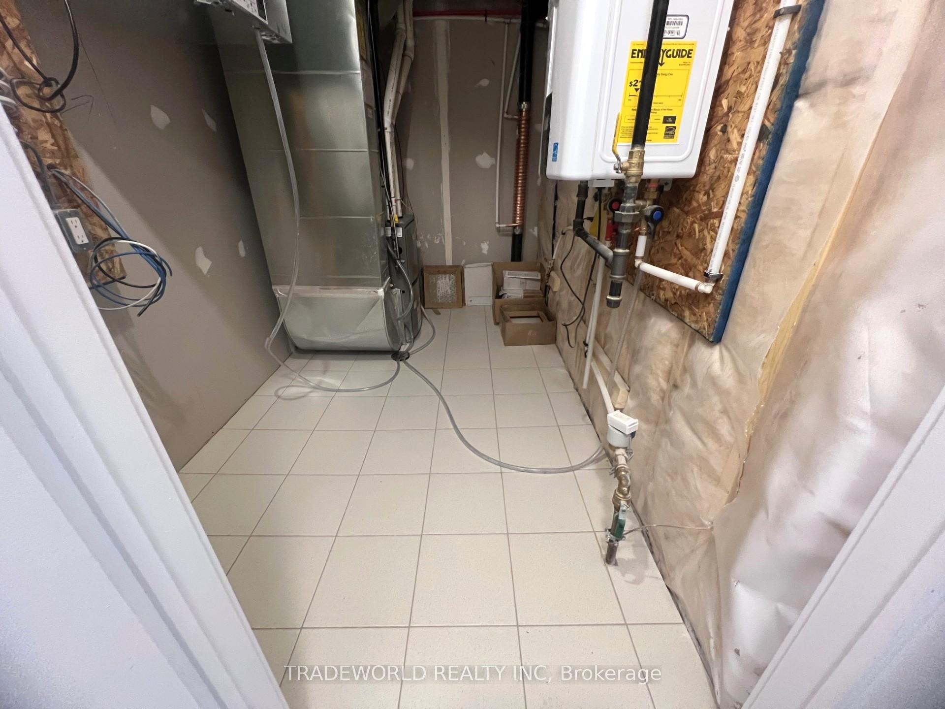Photo 21 of 29 John Canning Way, Markham, Unionville — HOMEH