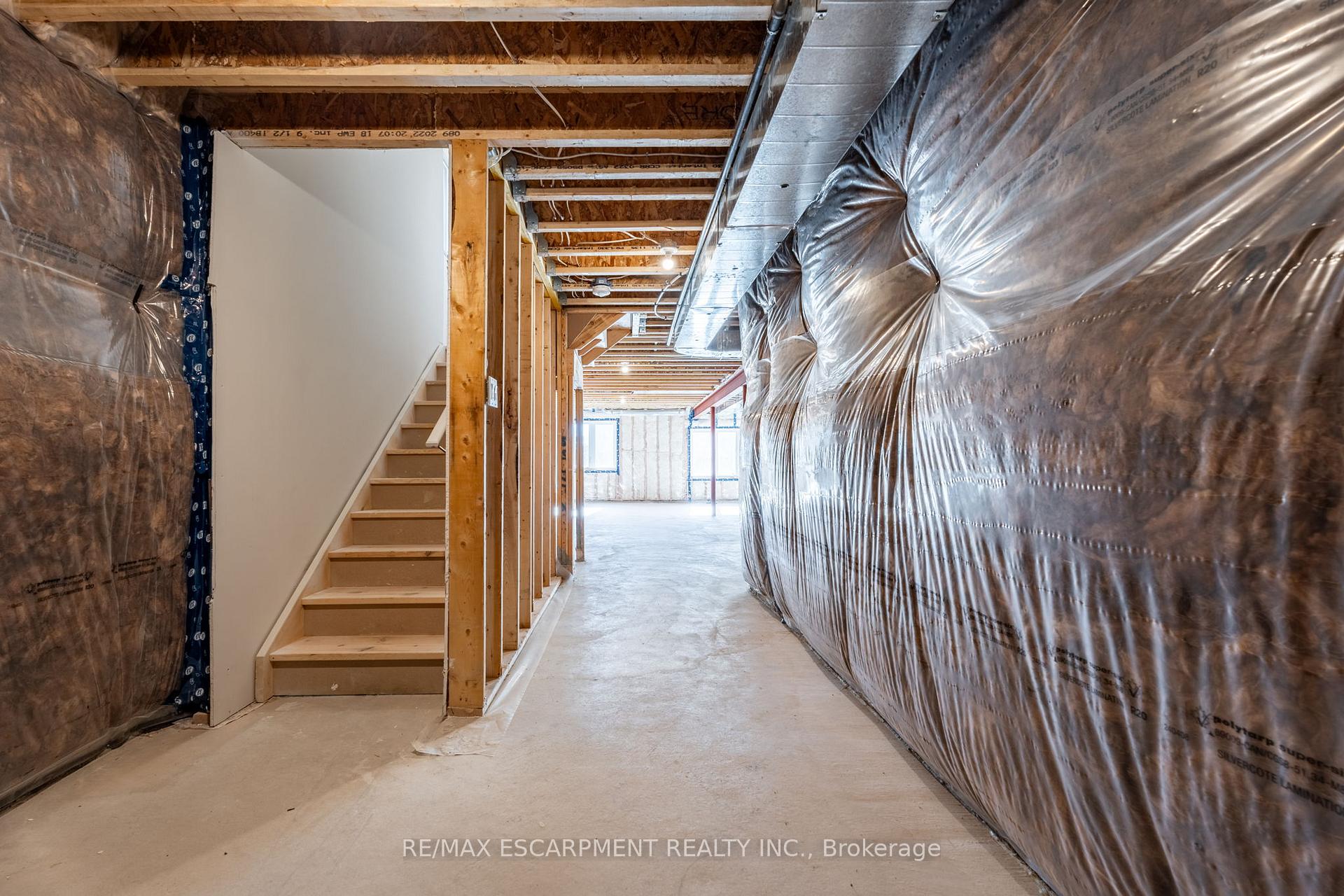 Photo 35 of 127 Bendemere Road, Brant, Paris — HOMEH