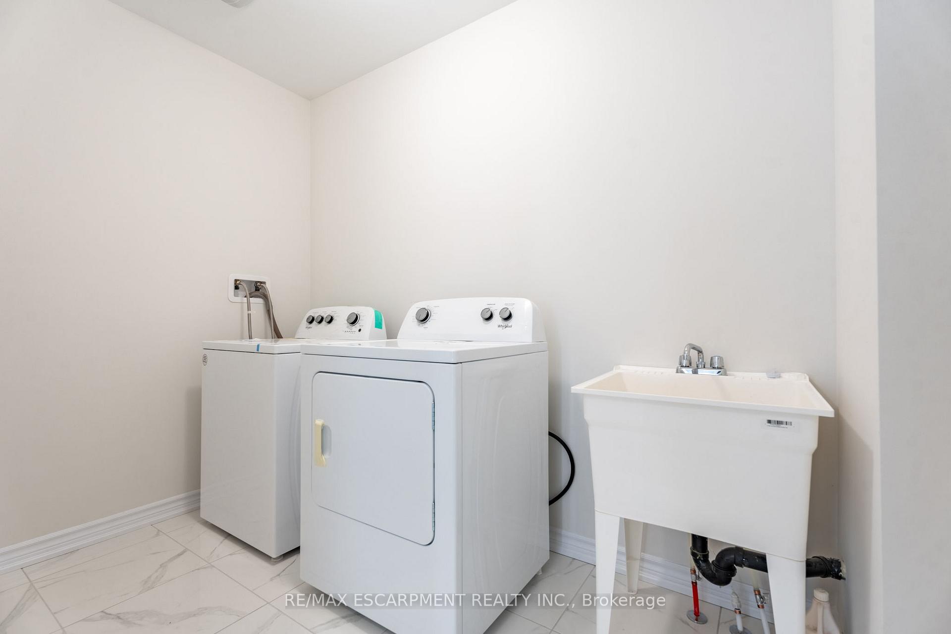 Photo 40 of 127 Bendemere Road, Brant, Paris — HOMEH