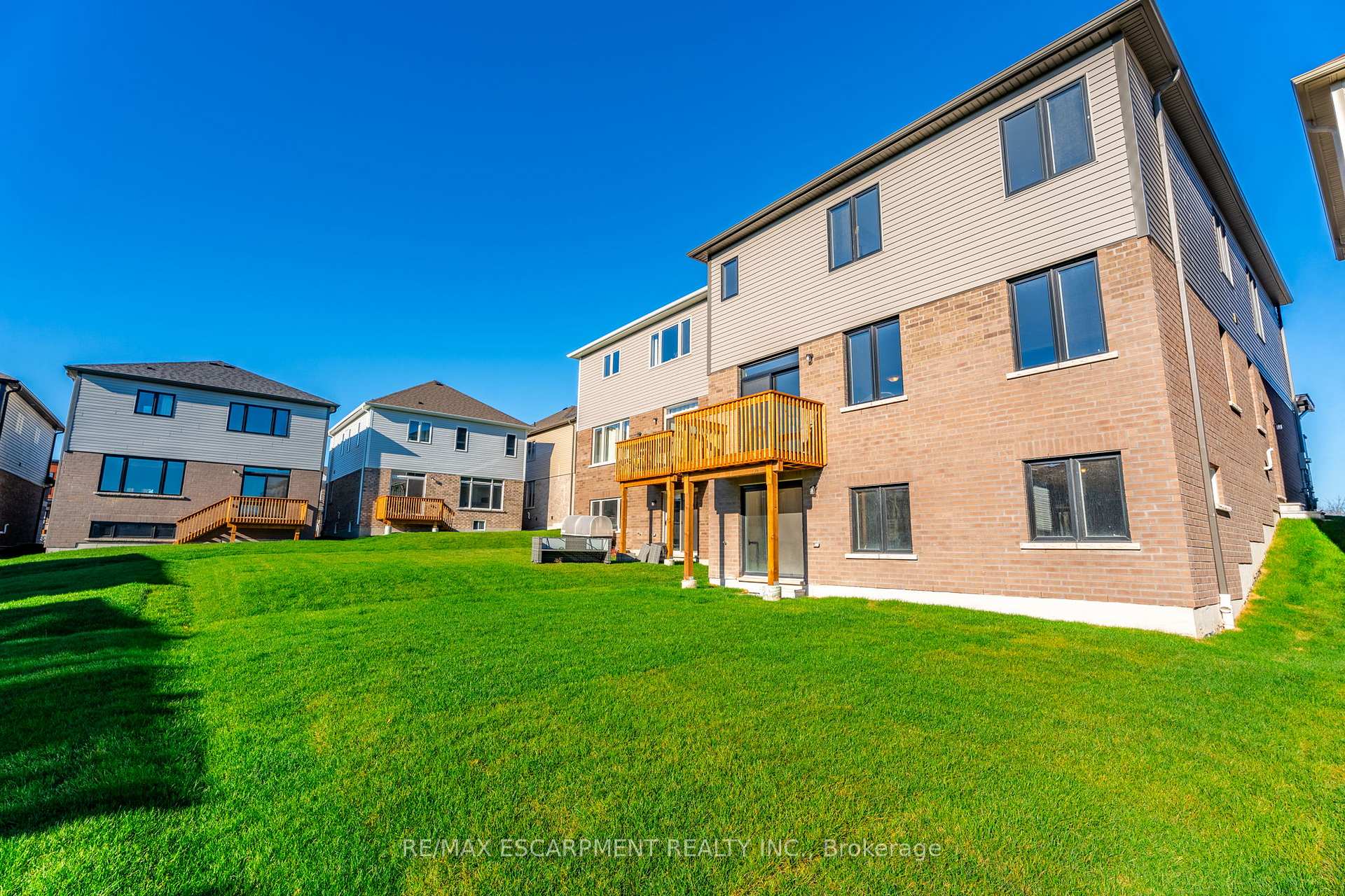 Photo 38 of 127 Bendemere Road, Brant, Paris — HOMEH