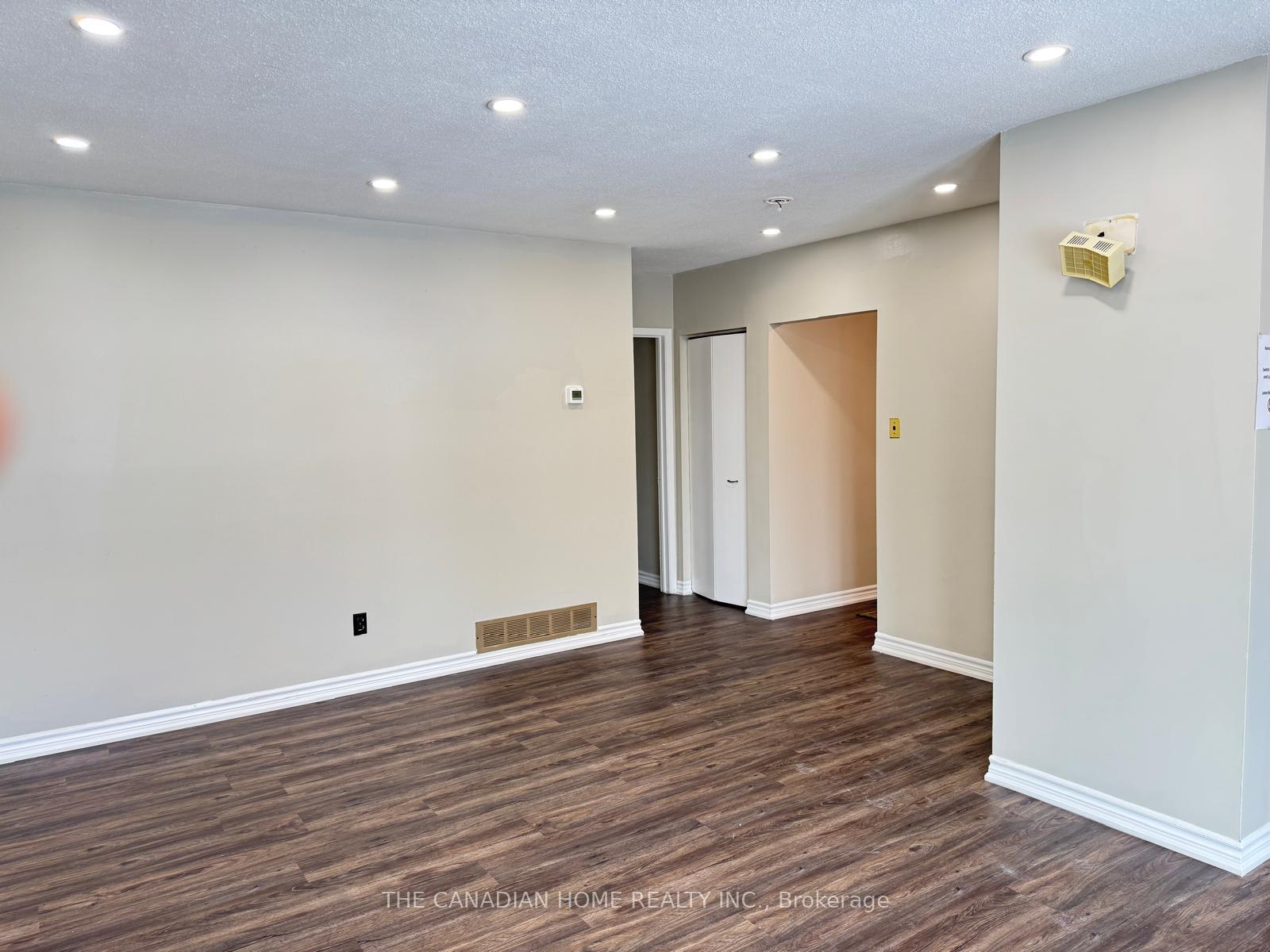Photo 3 of Unit Upper, 66 Caledon Crescent, Brampton, Brampton East — HOMEH