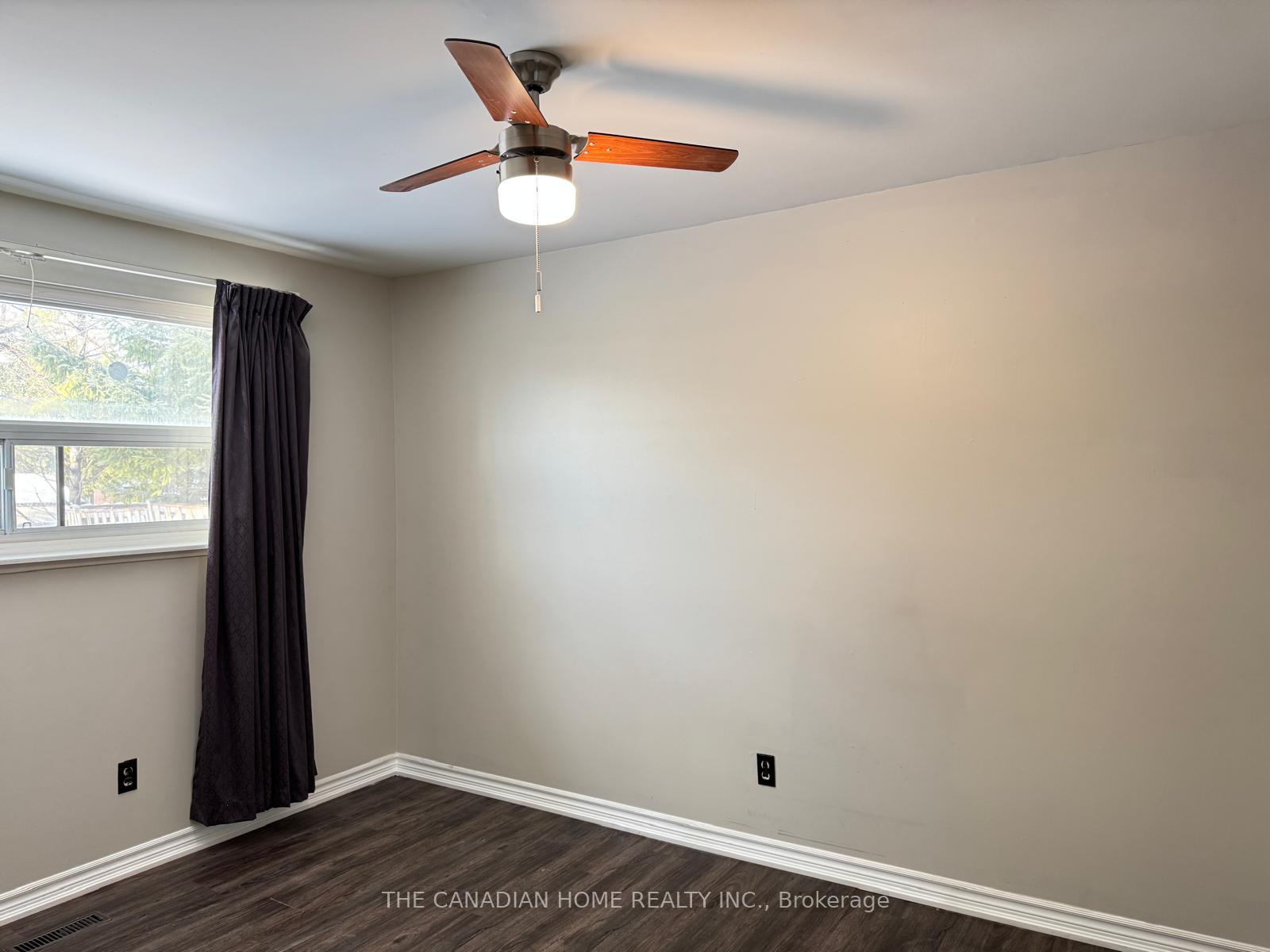 Photo 7 of Unit Upper, 66 Caledon Crescent, Brampton, Brampton East — HOMEH