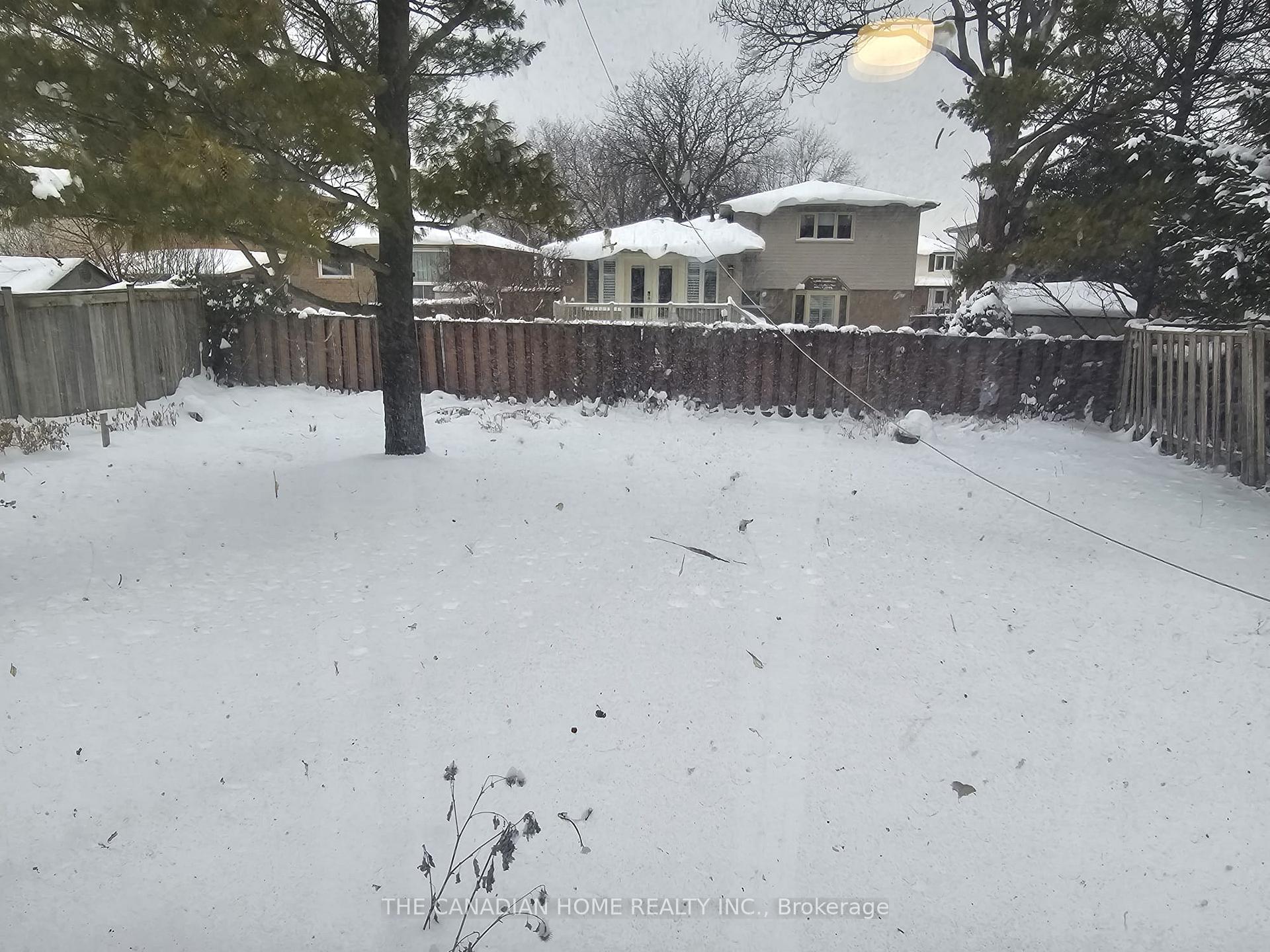 Photo 11 of Unit Upper, 66 Caledon Crescent, Brampton, Brampton East — HOMEH