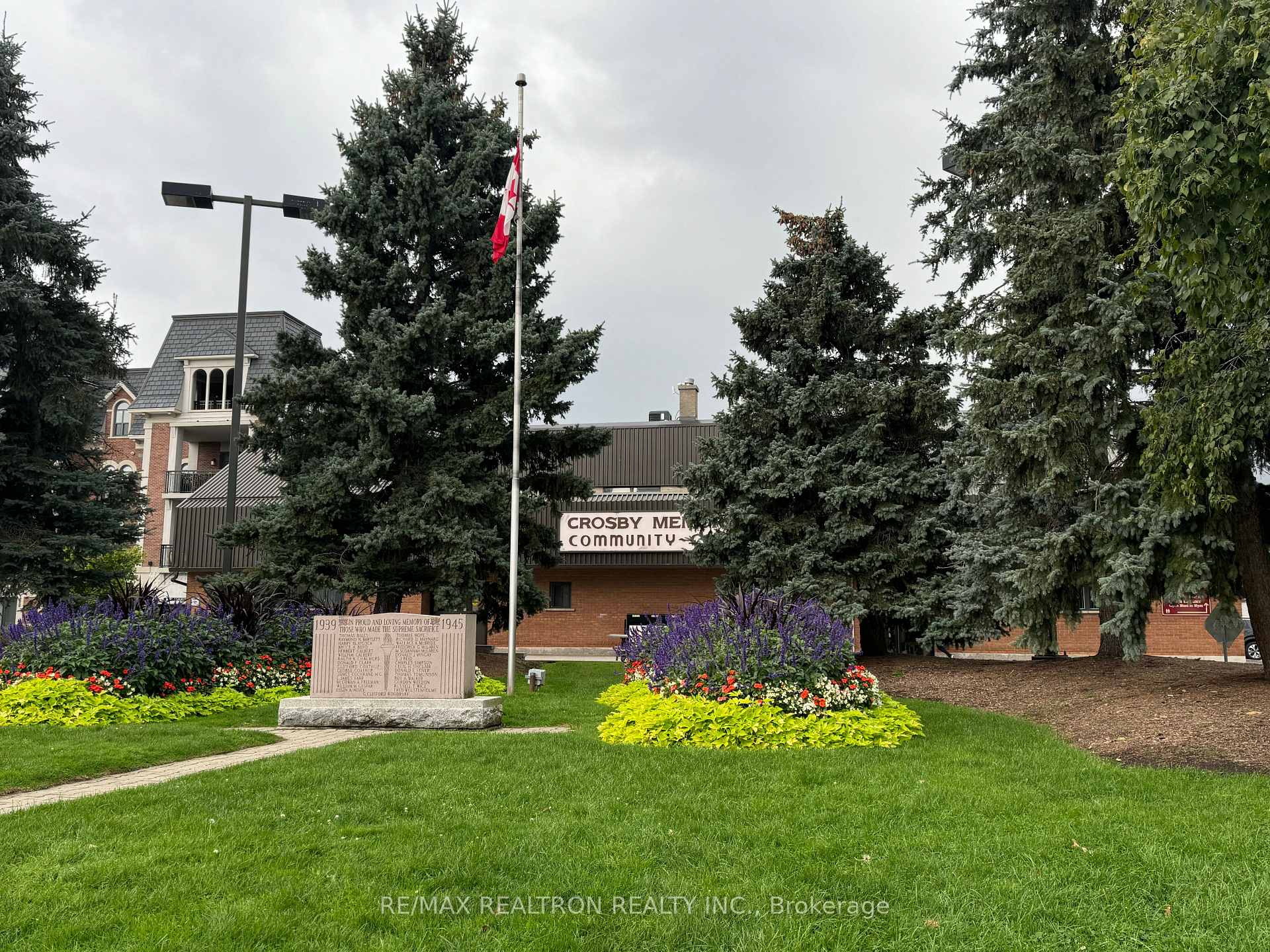 Photo 34 of 72 Spanhouse Crescent, Markham, Unionville — HOMEH