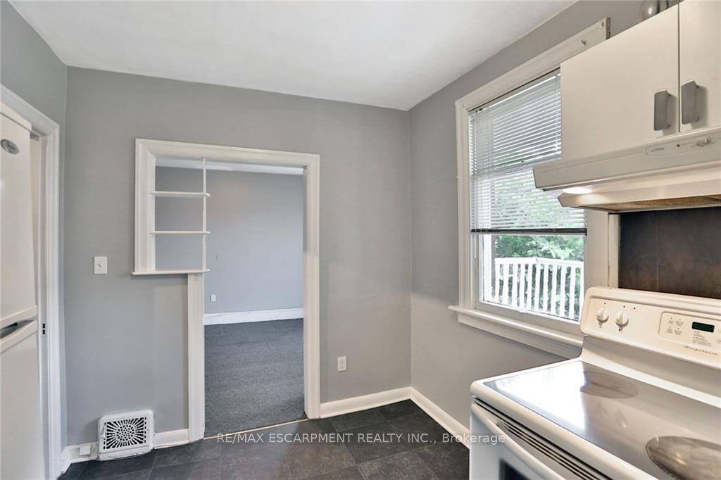Photo 8 of Unit B, 89 Burris Street, Hamilton, St. Clair — HOMEH