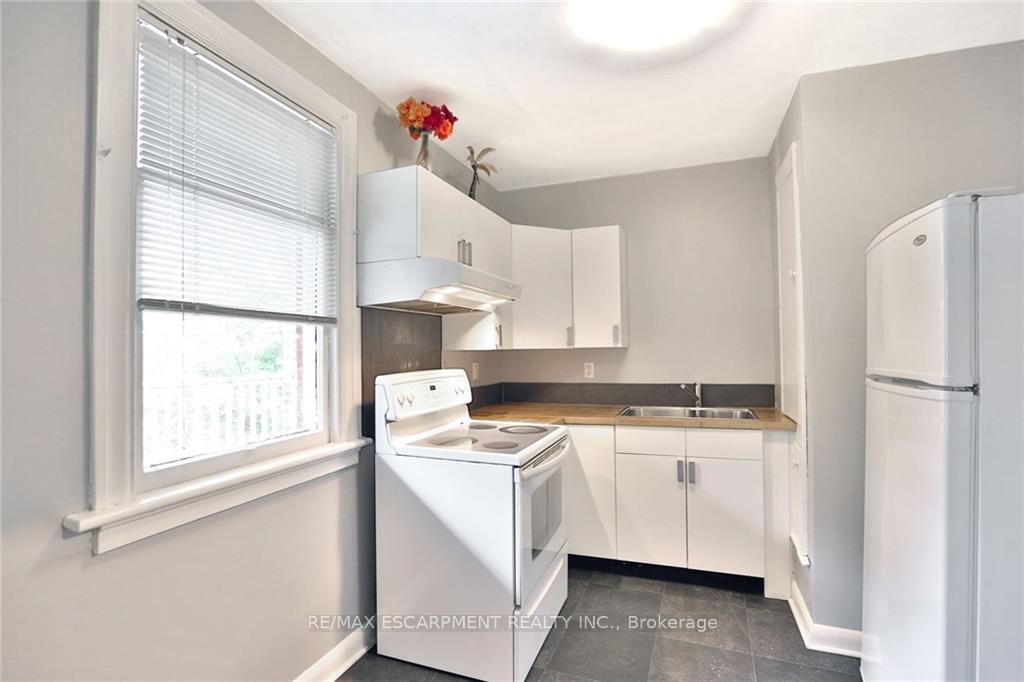 Photo 9 of Unit B, 89 Burris Street, Hamilton, St. Clair — HOMEH