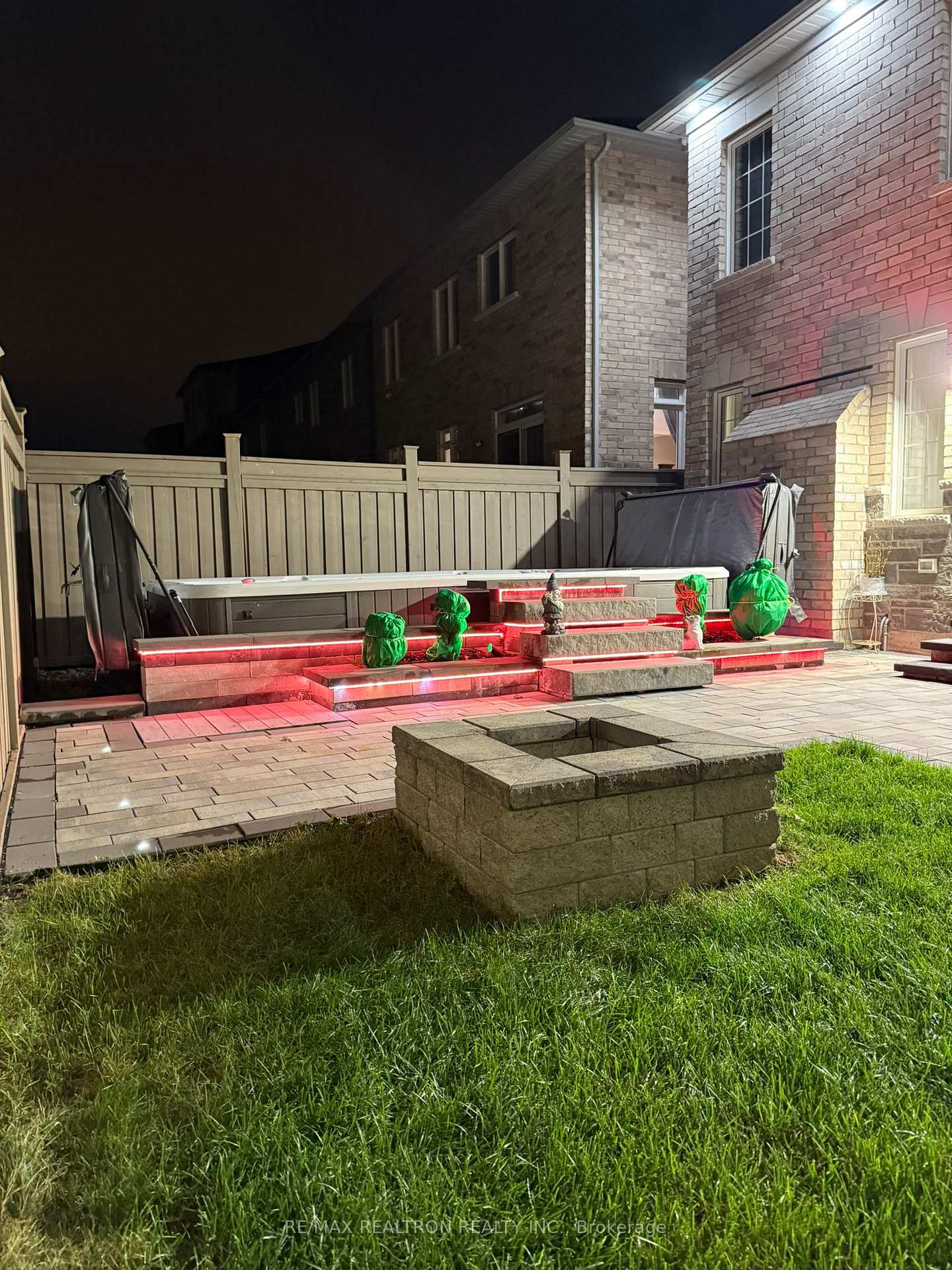 Photo 33 of 39 Joseph Hartman Crescent, Aurora, Rural Aurora — HOMEH