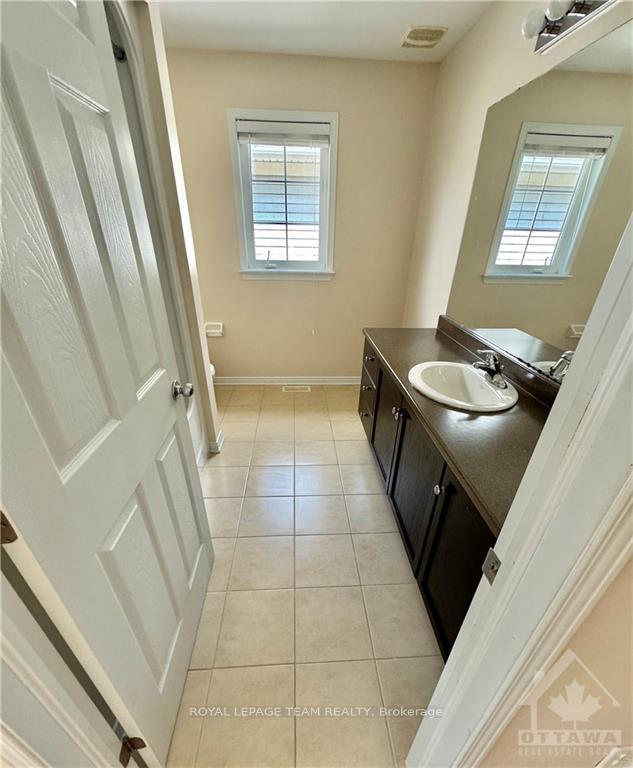 Photo 15 of 360 Tucana Way, Ottawa, Barrhaven - Stonebridge — HOMEH