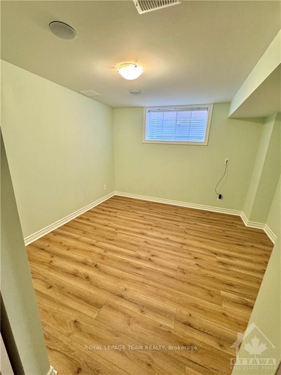 Photo 18 of 360 Tucana Way, Ottawa, Barrhaven - Stonebridge — HOMEH