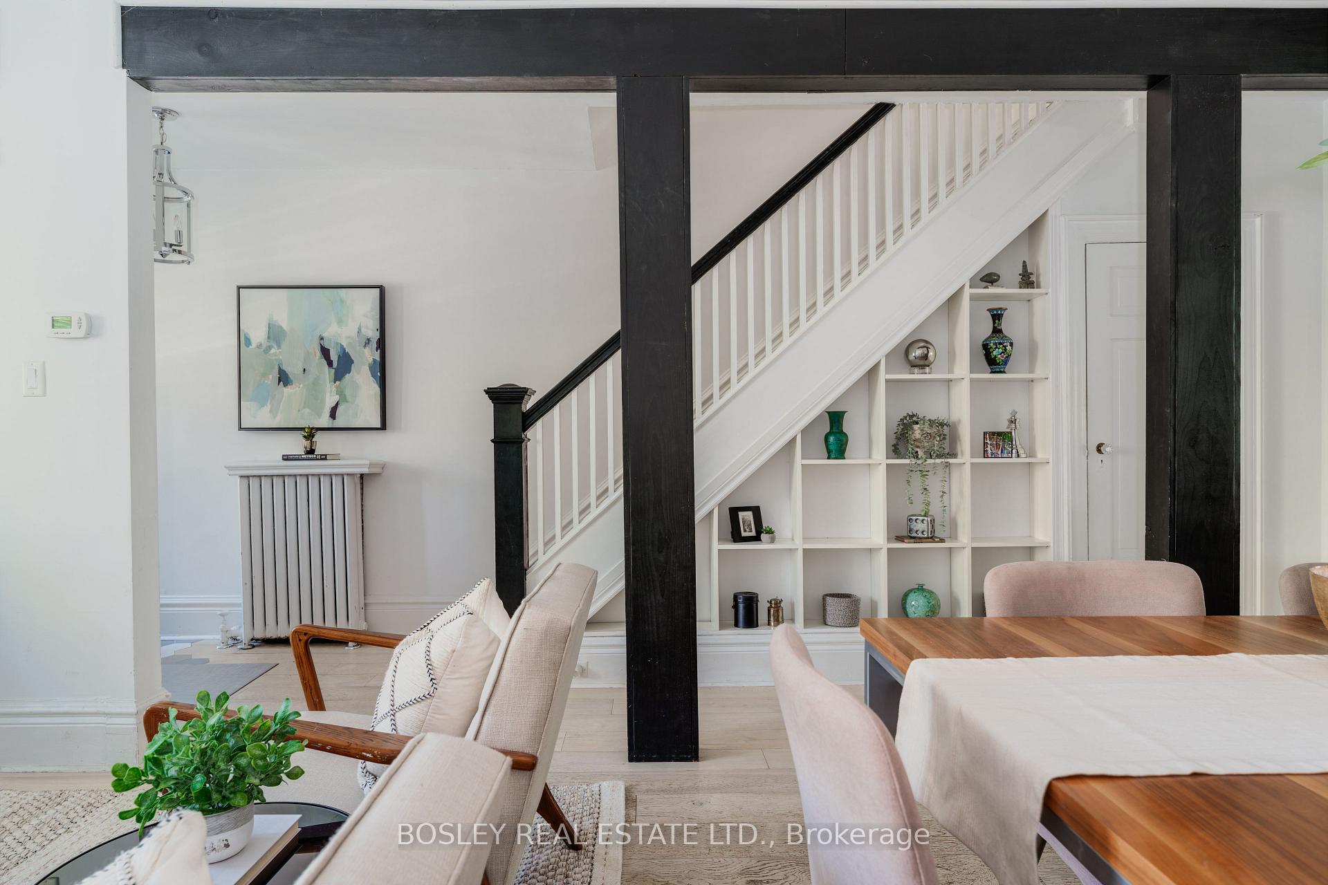 Photo 4 of 812 Duplex Avenue, Toronto, Lawrence Park South — HOMEH