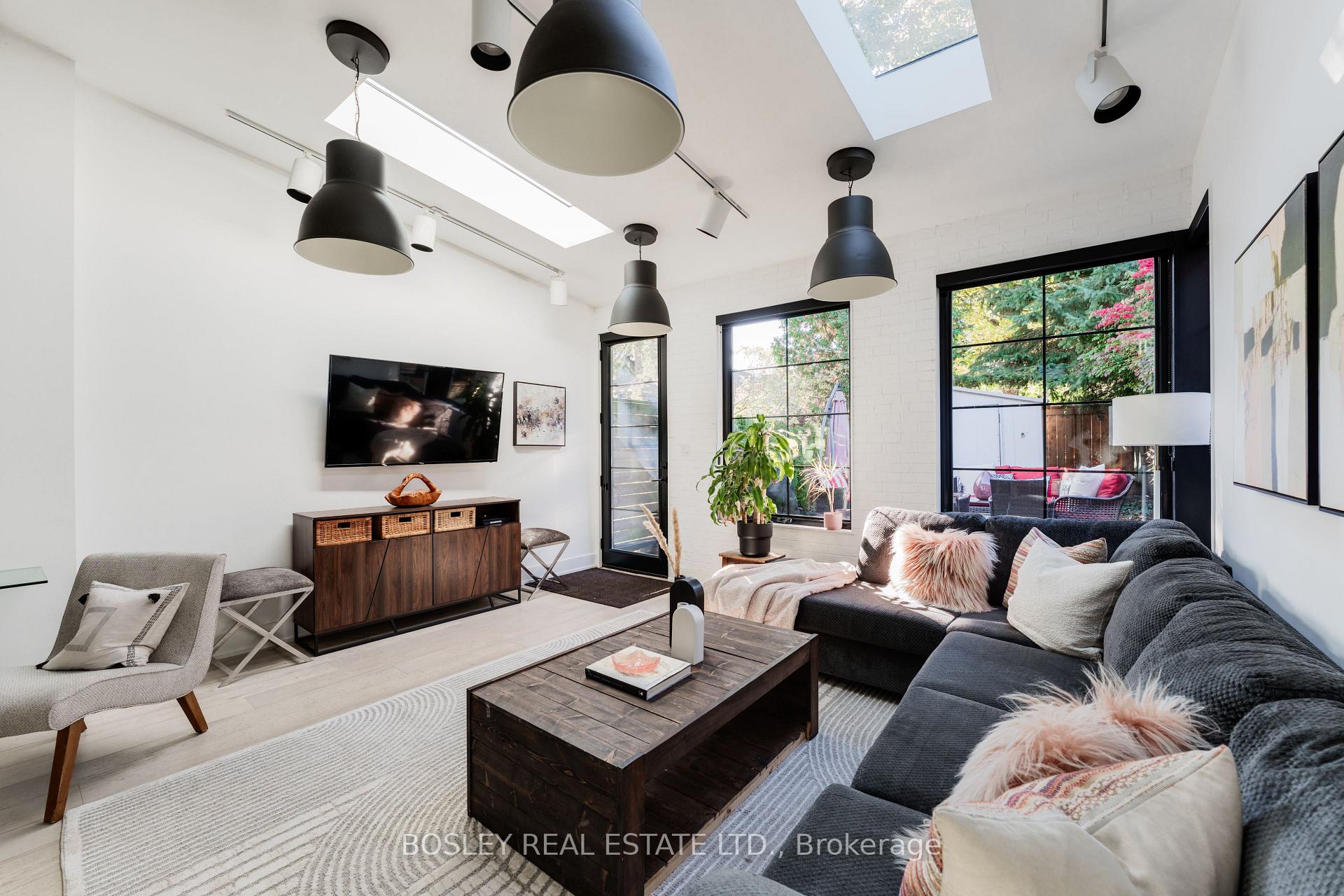 Photo 15 of 812 Duplex Avenue, Toronto, Lawrence Park South — HOMEH