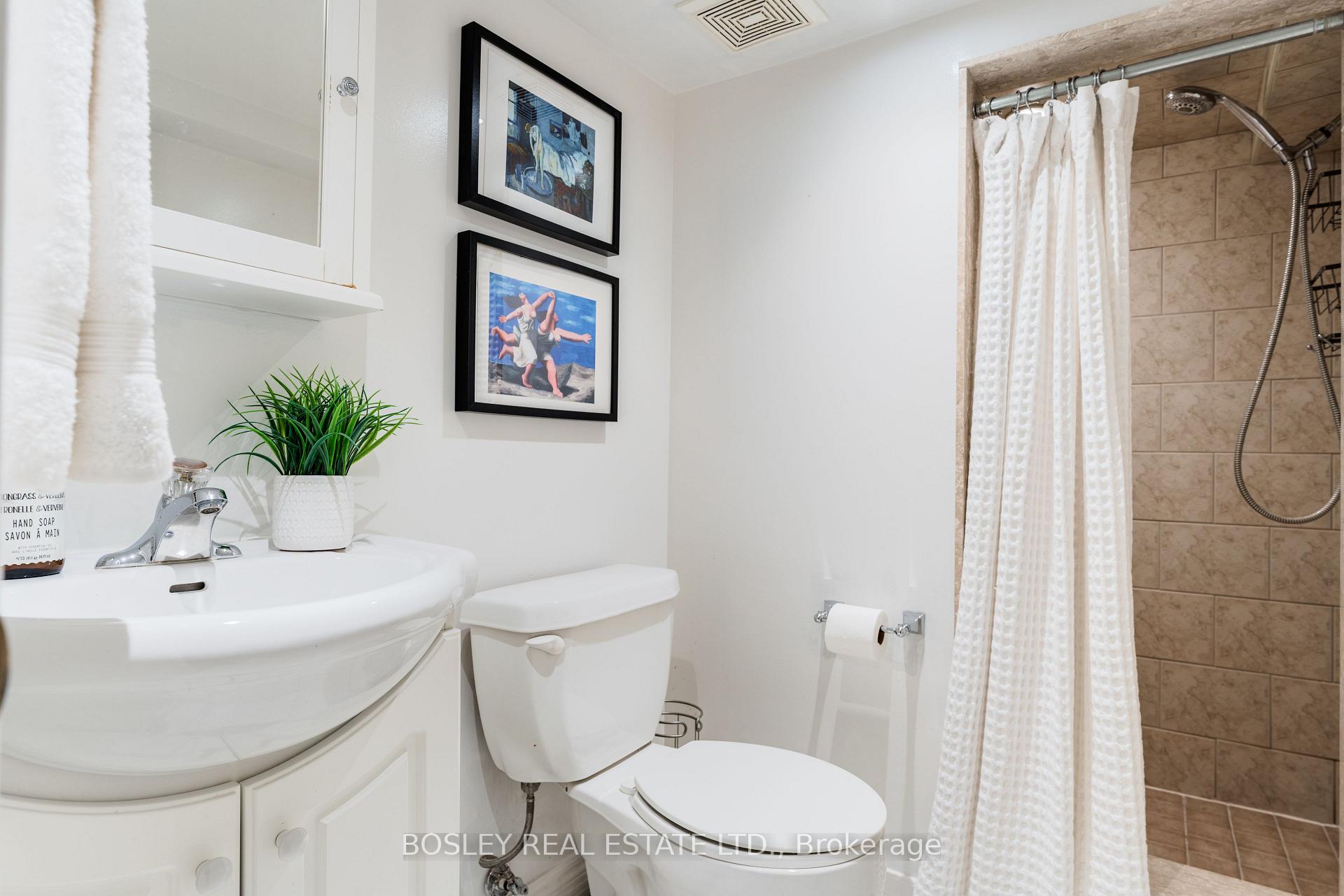 Photo 30 of 812 Duplex Avenue, Toronto, Lawrence Park South — HOMEH