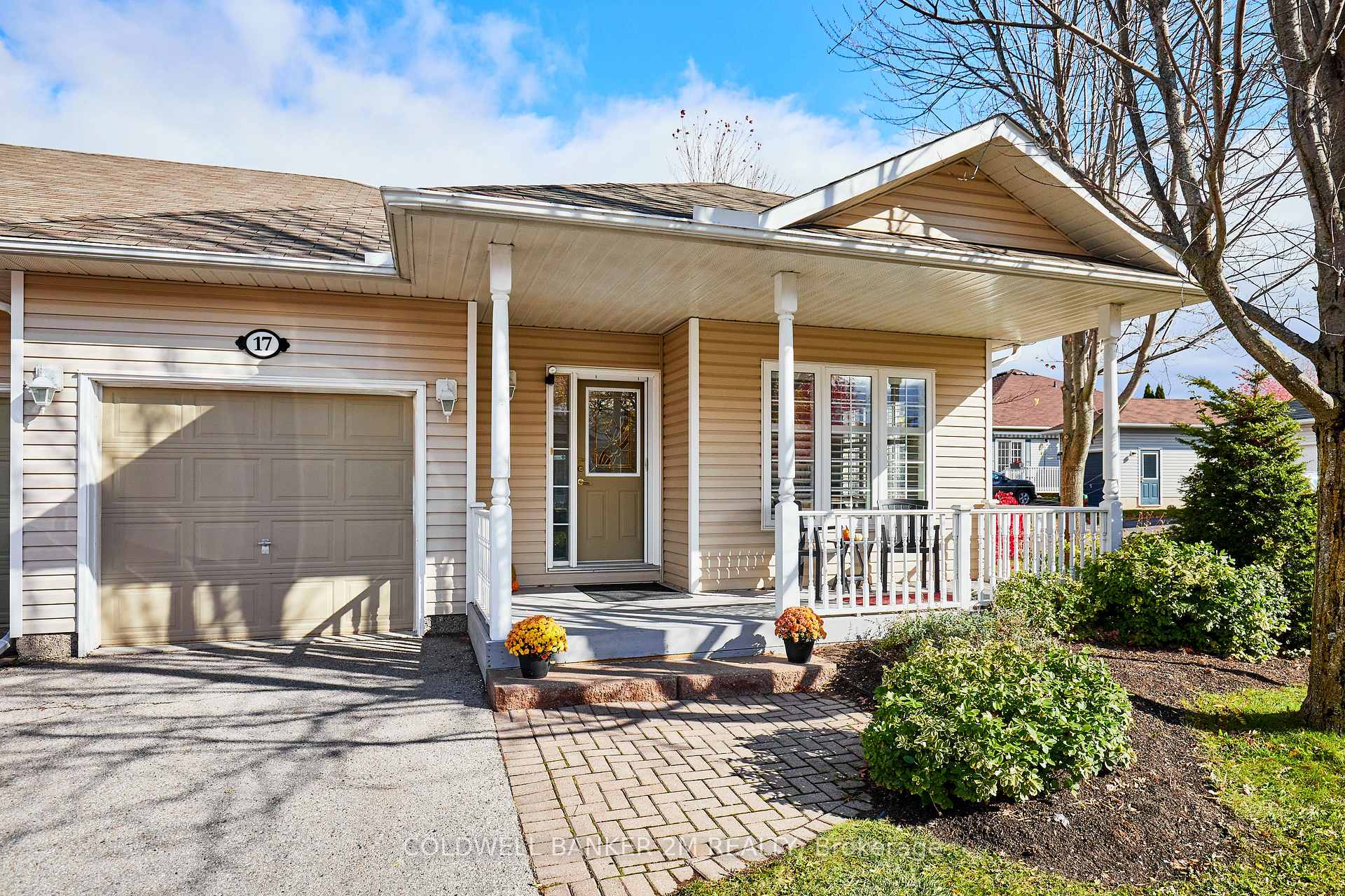 Photo 5 of 17 Garden Manor Place, Clarington, Newcastle — HOMEH