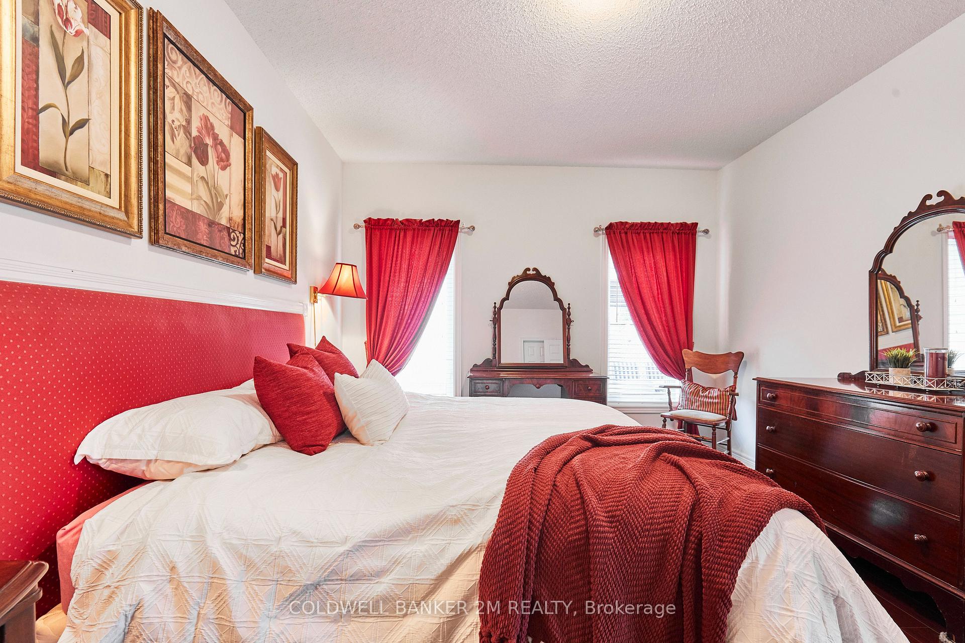 Photo 21 of 17 Garden Manor Place, Clarington, Newcastle — HOMEH