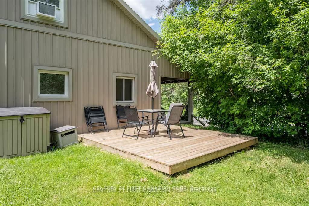Photo 5 of Unit Unit B, 705 Conservation Drive, Waterloo — HOMEH
