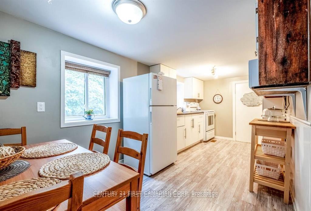 Photo 19 of Unit Unit B, 705 Conservation Drive, Waterloo — HOMEH