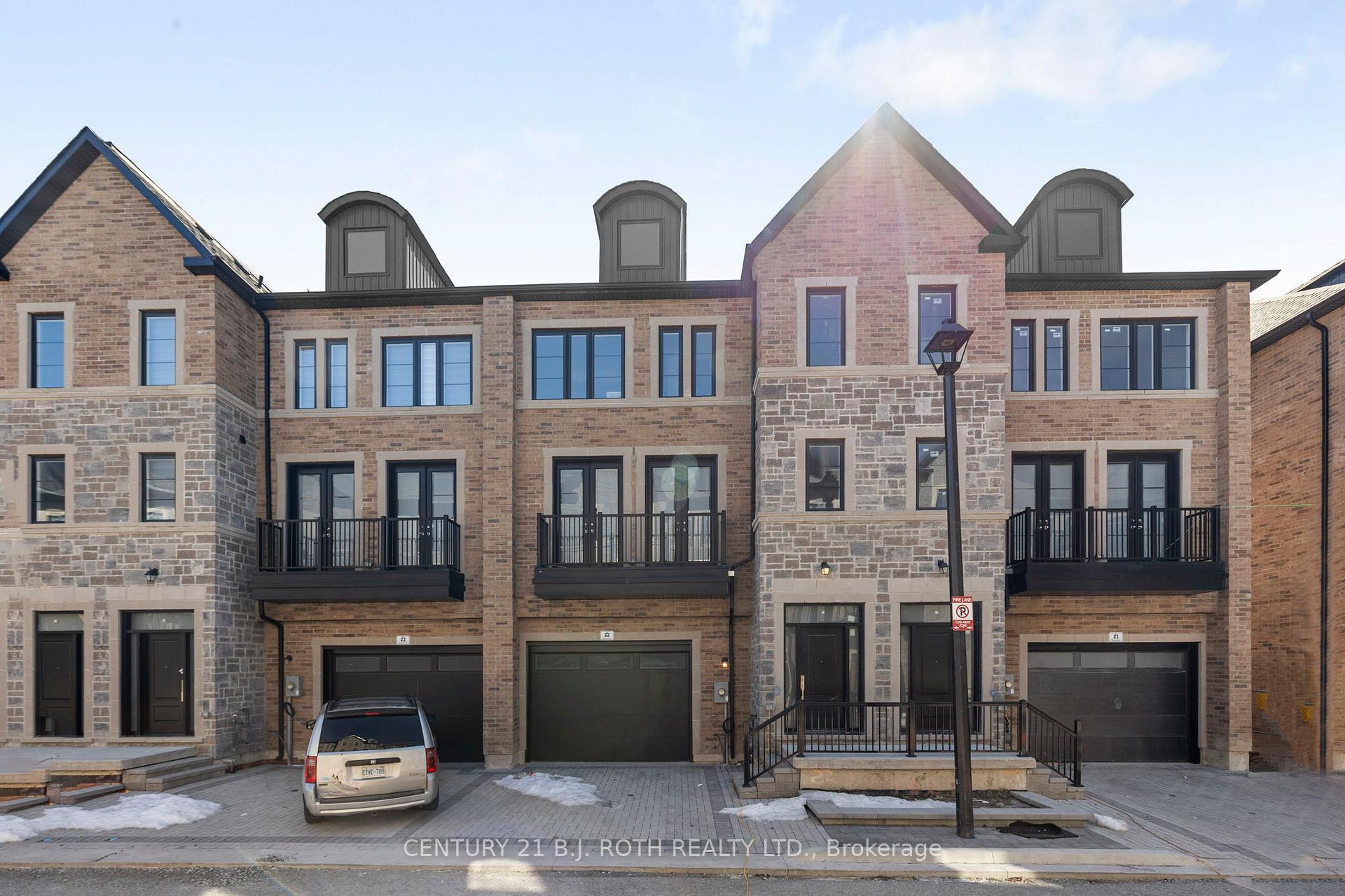 Front of Unit 22, 260 Eagle Street