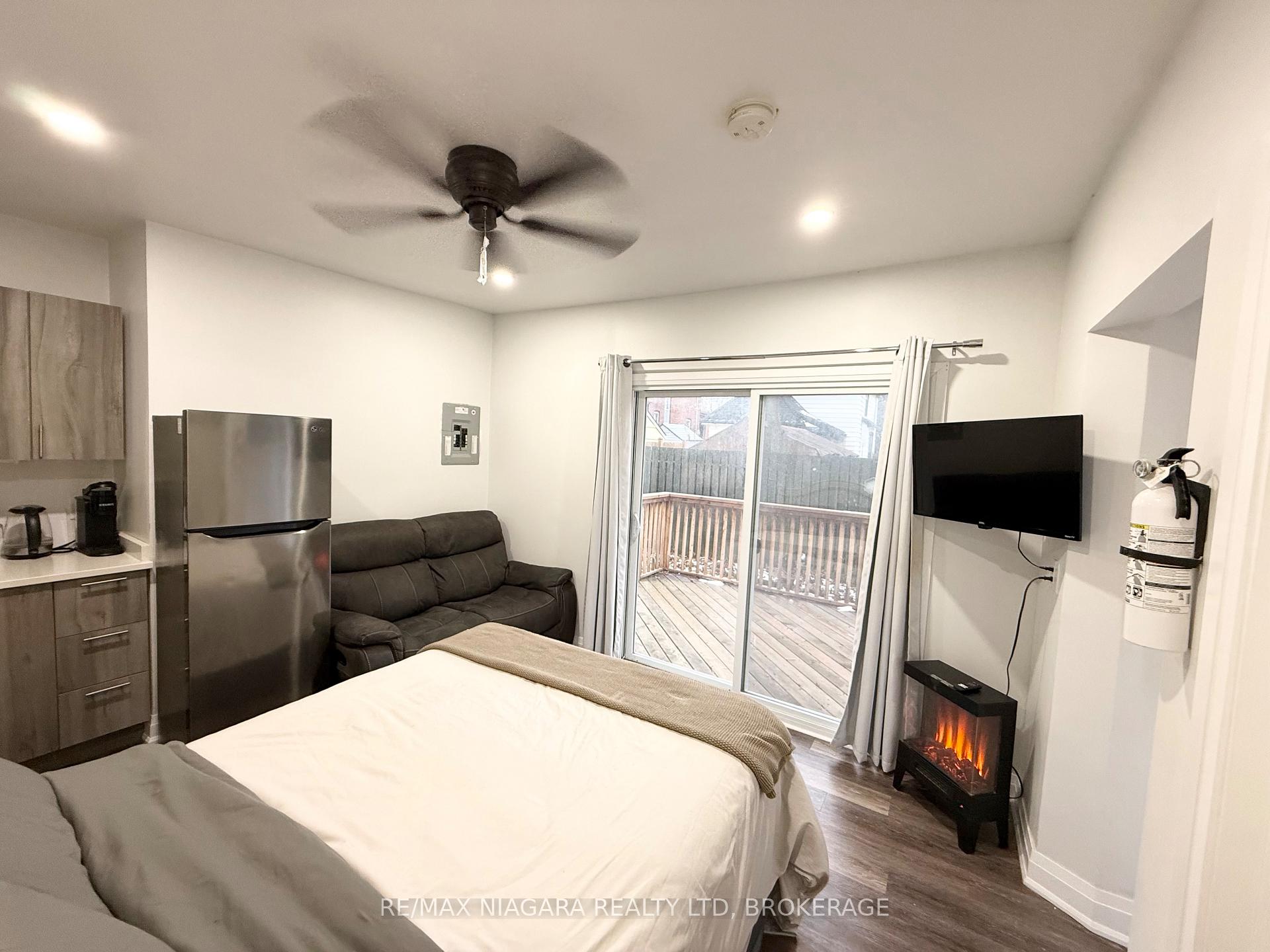 Photo 3 of Unit Unit 4, 4701 River Road, Niagara Falls, Downtown — HOMEH