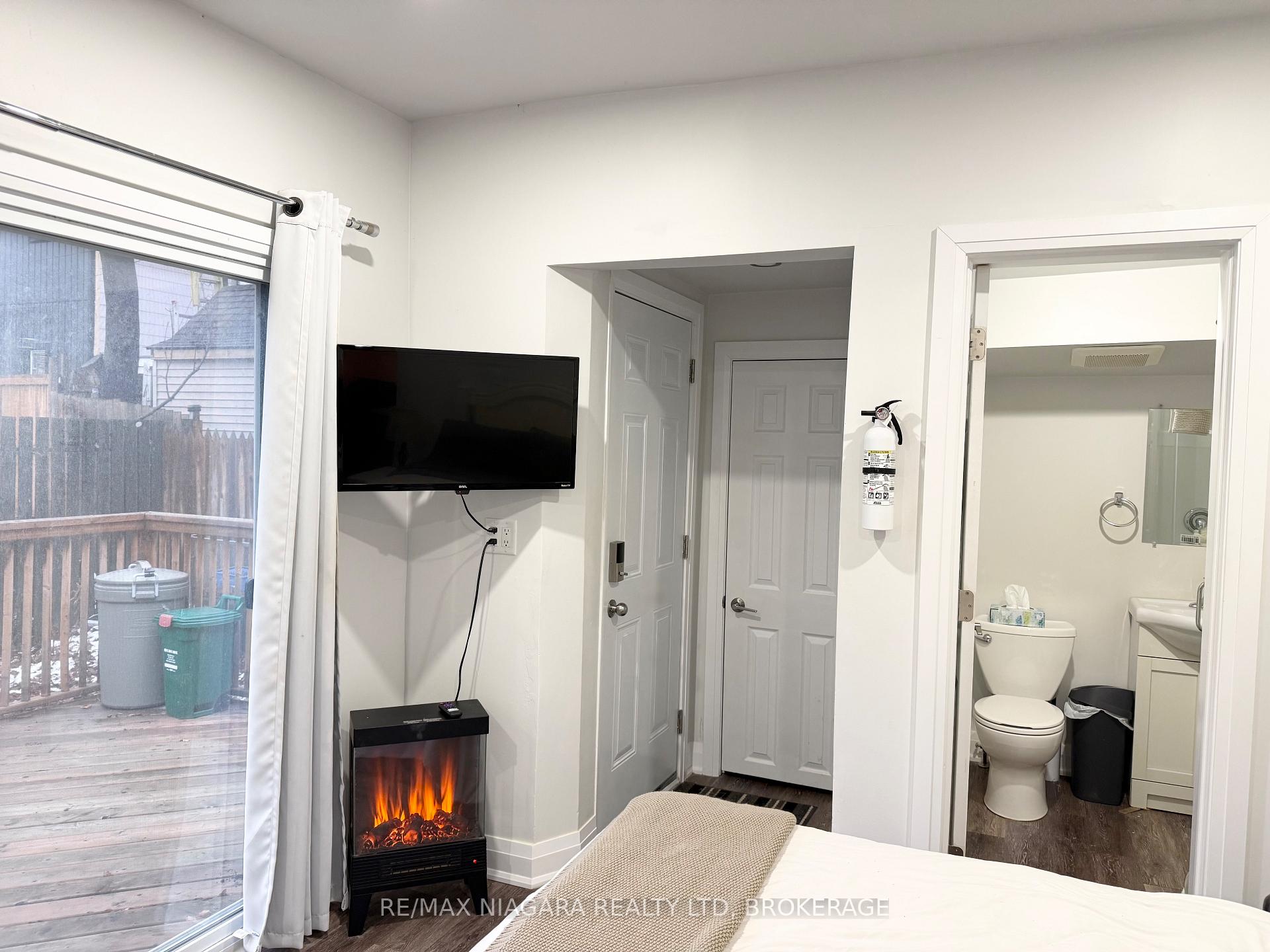 Photo 10 of Unit Unit 4, 4701 River Road, Niagara Falls, Downtown — HOMEH