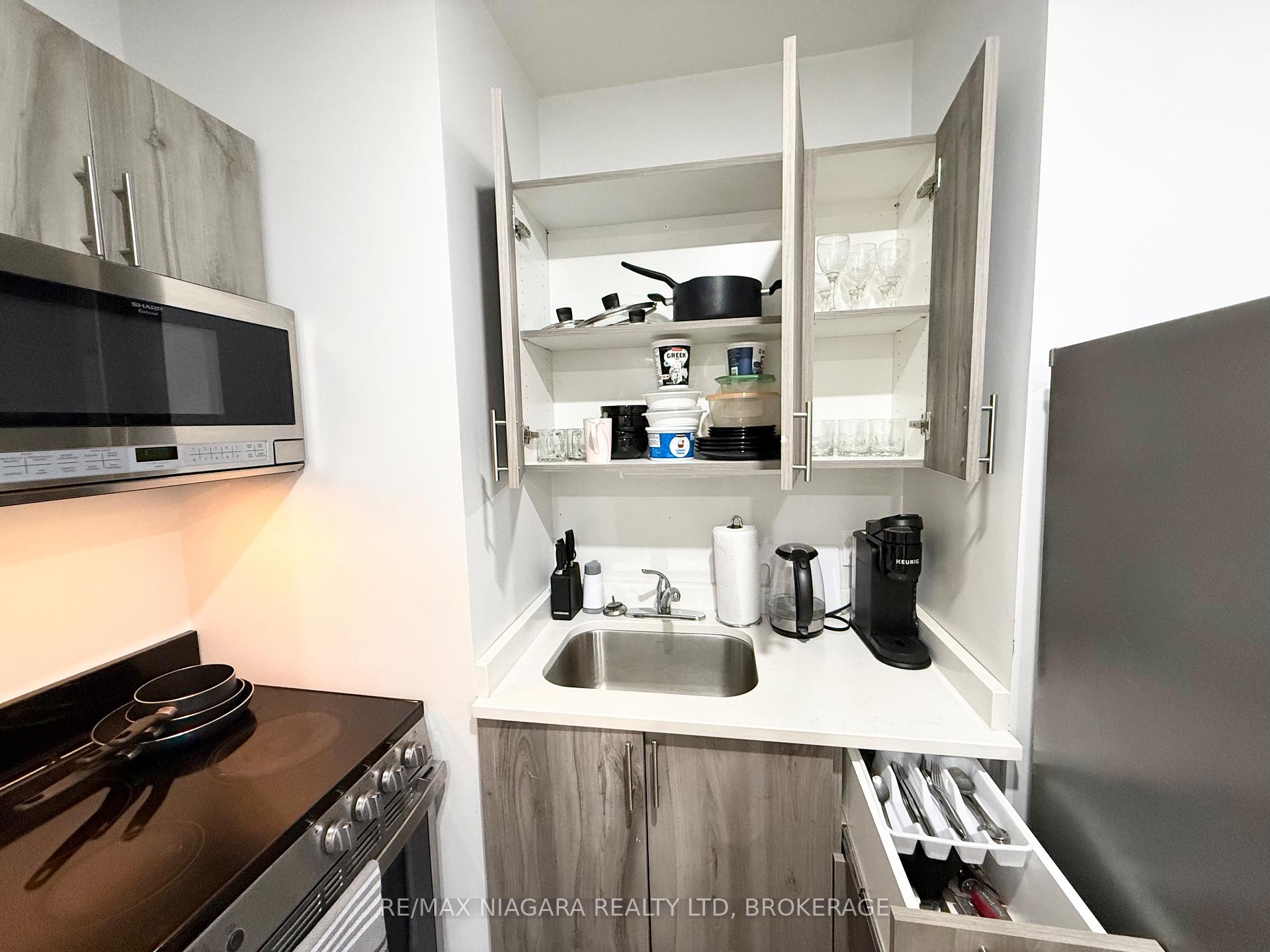 Photo 14 of Unit Unit 4, 4701 River Road, Niagara Falls, Downtown — HOMEH