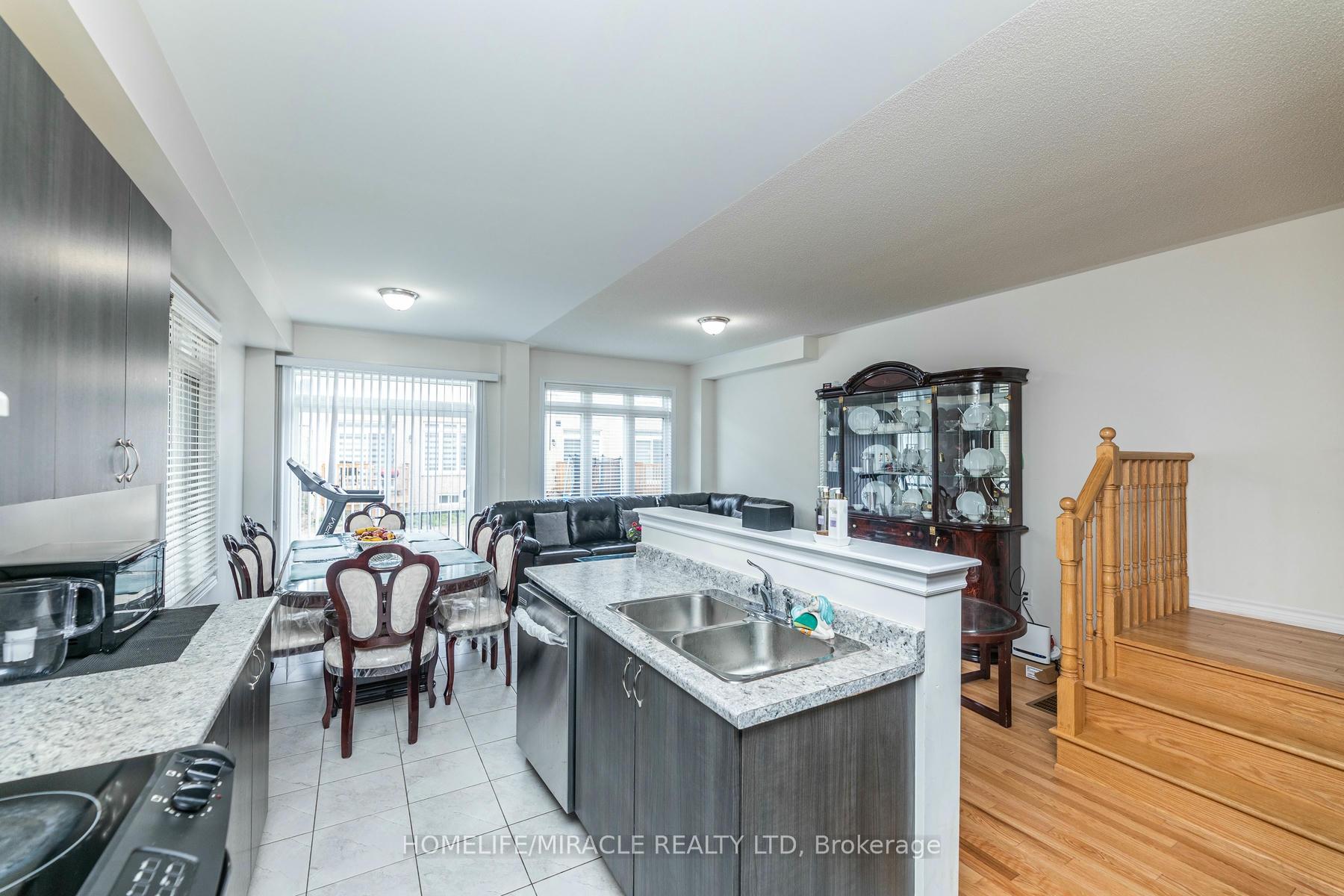 Photo 25 of 85 Royal Fern Crescent, Caledon, Rural Caledon — HOMEH