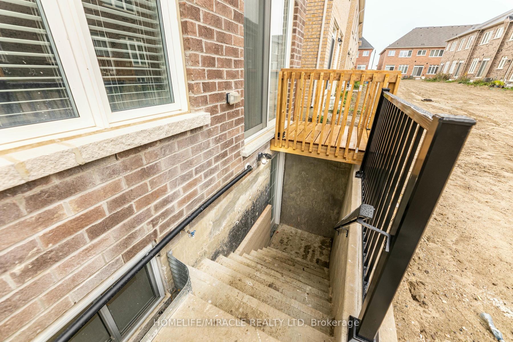 Photo 31 of 85 Royal Fern Crescent, Caledon, Rural Caledon — HOMEH
