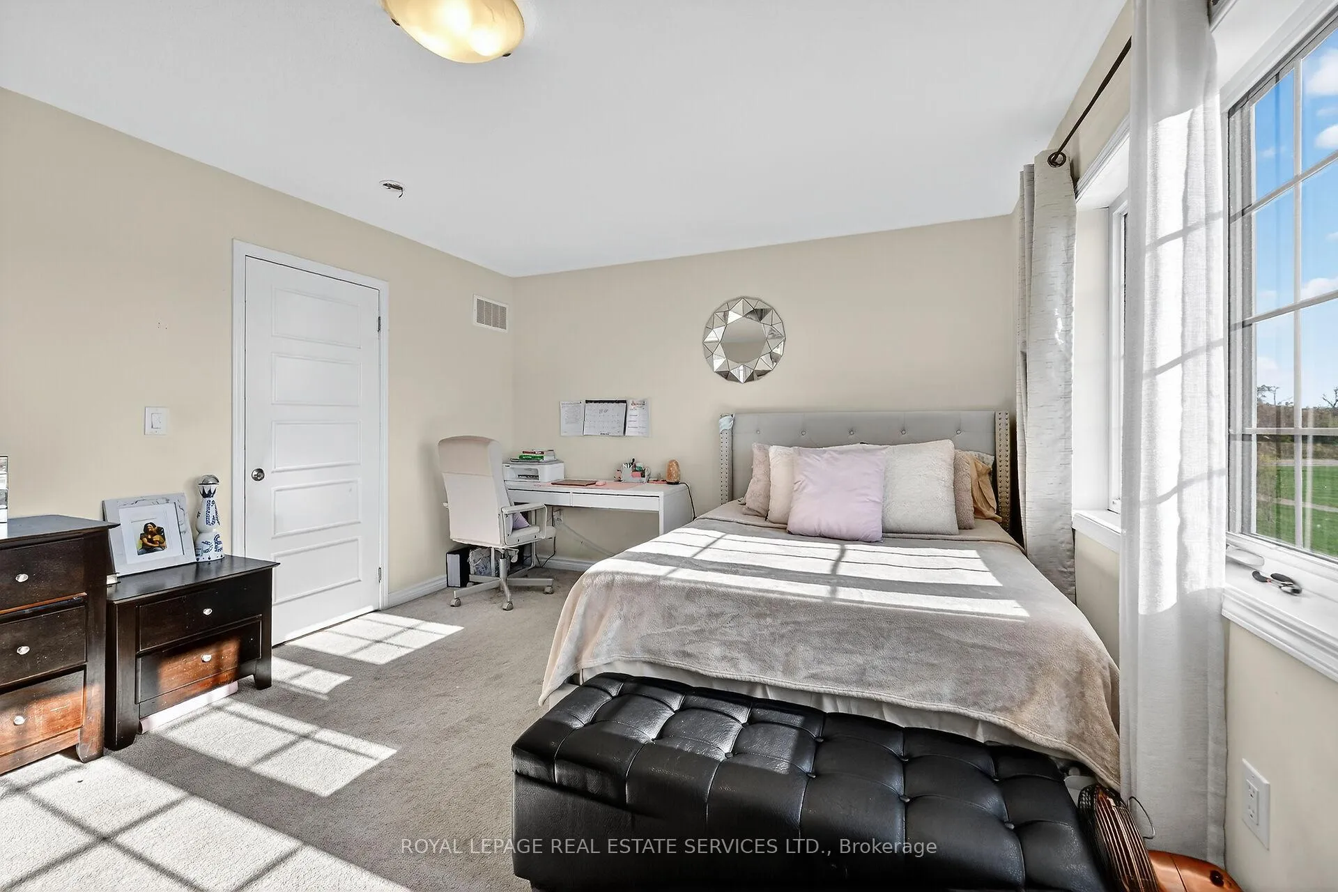 Photo 11 of 32 Celano Drive, Hamilton, Waterdown — HOMEH