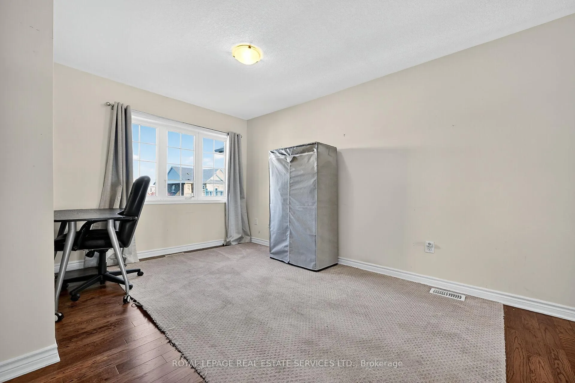 Photo 12 of 32 Celano Drive, Hamilton, Waterdown — HOMEH