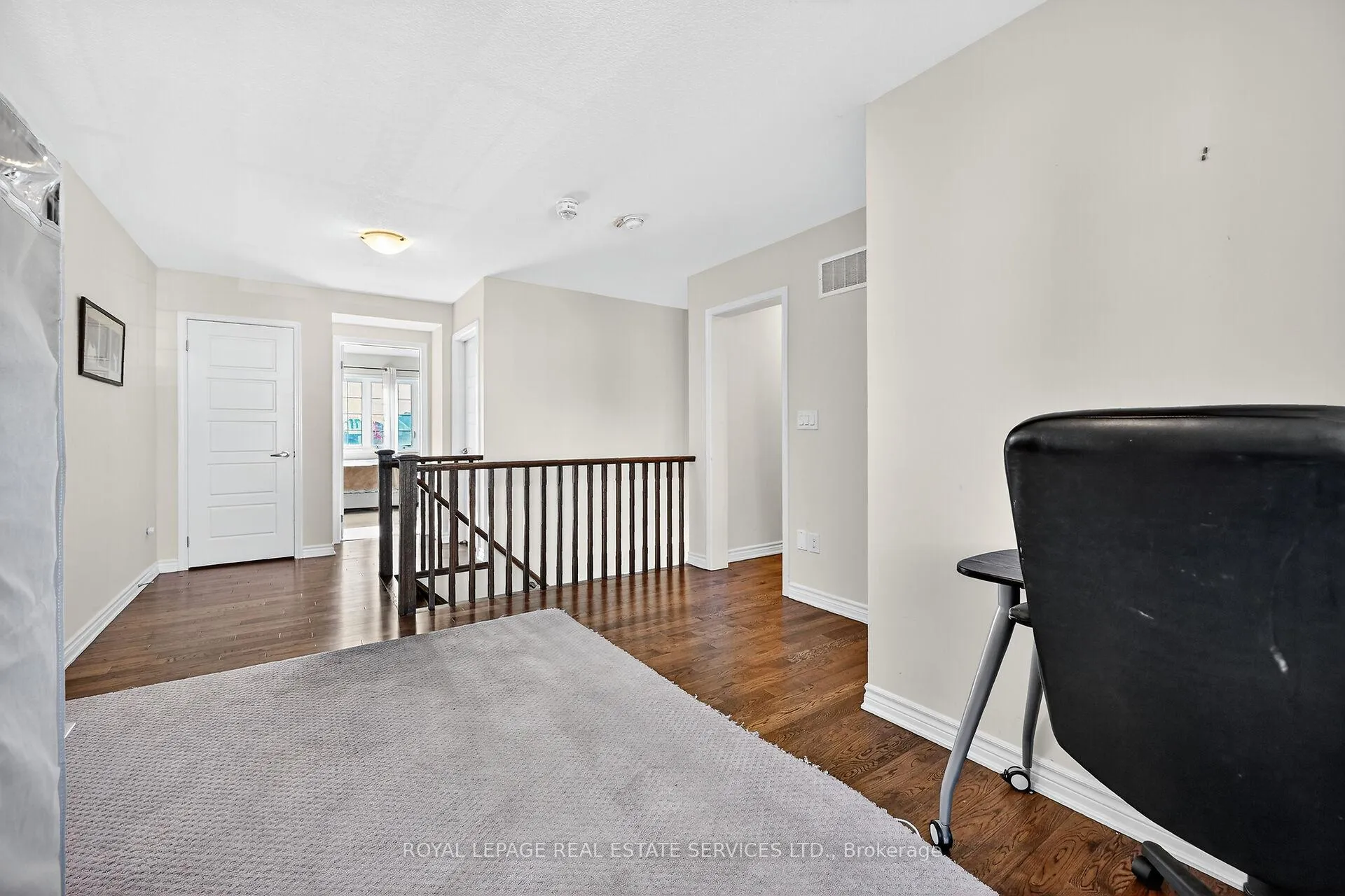 Photo 13 of 32 Celano Drive, Hamilton, Waterdown — HOMEH
