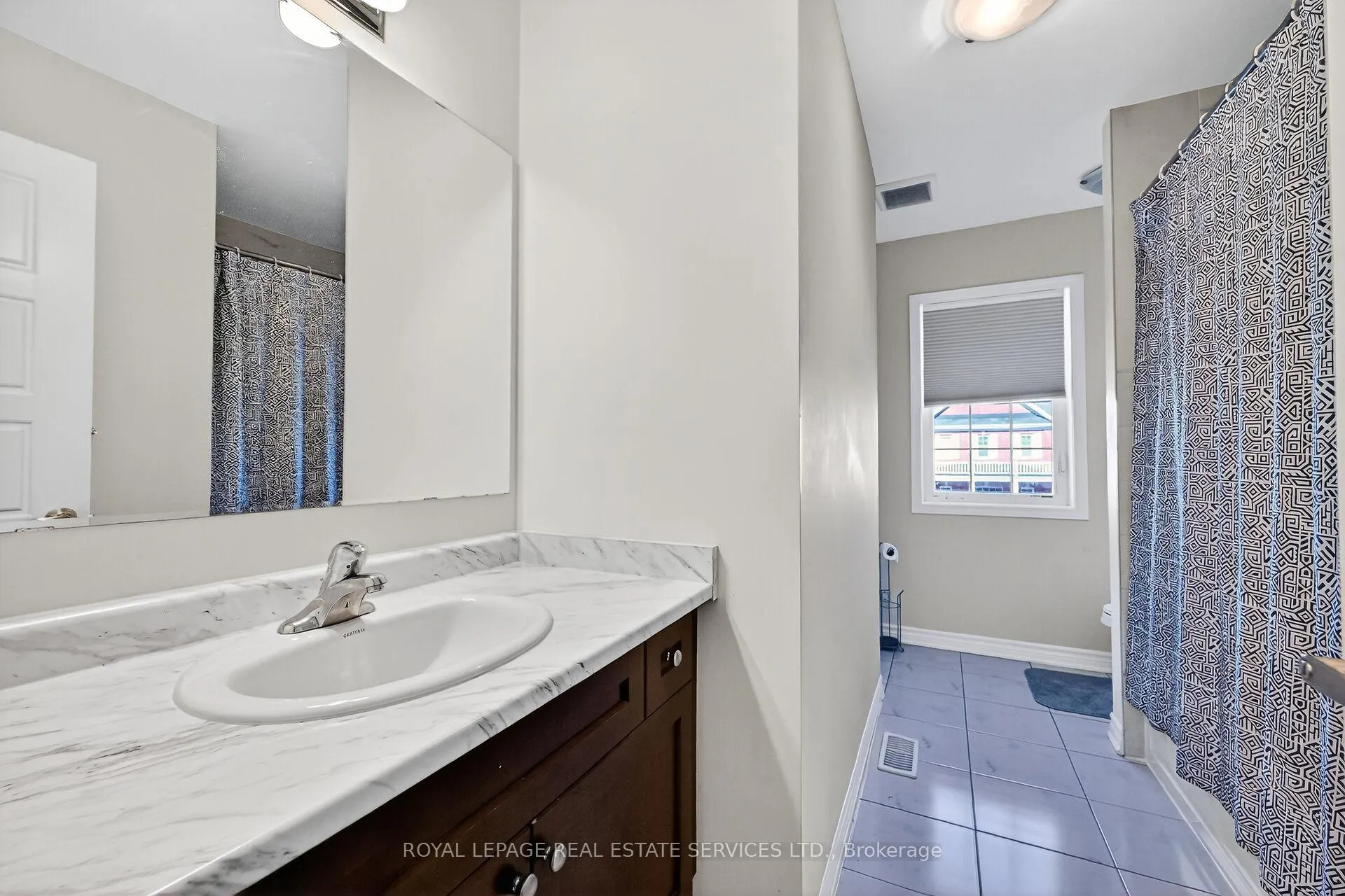 Photo 15 of 32 Celano Drive, Hamilton, Waterdown — HOMEH