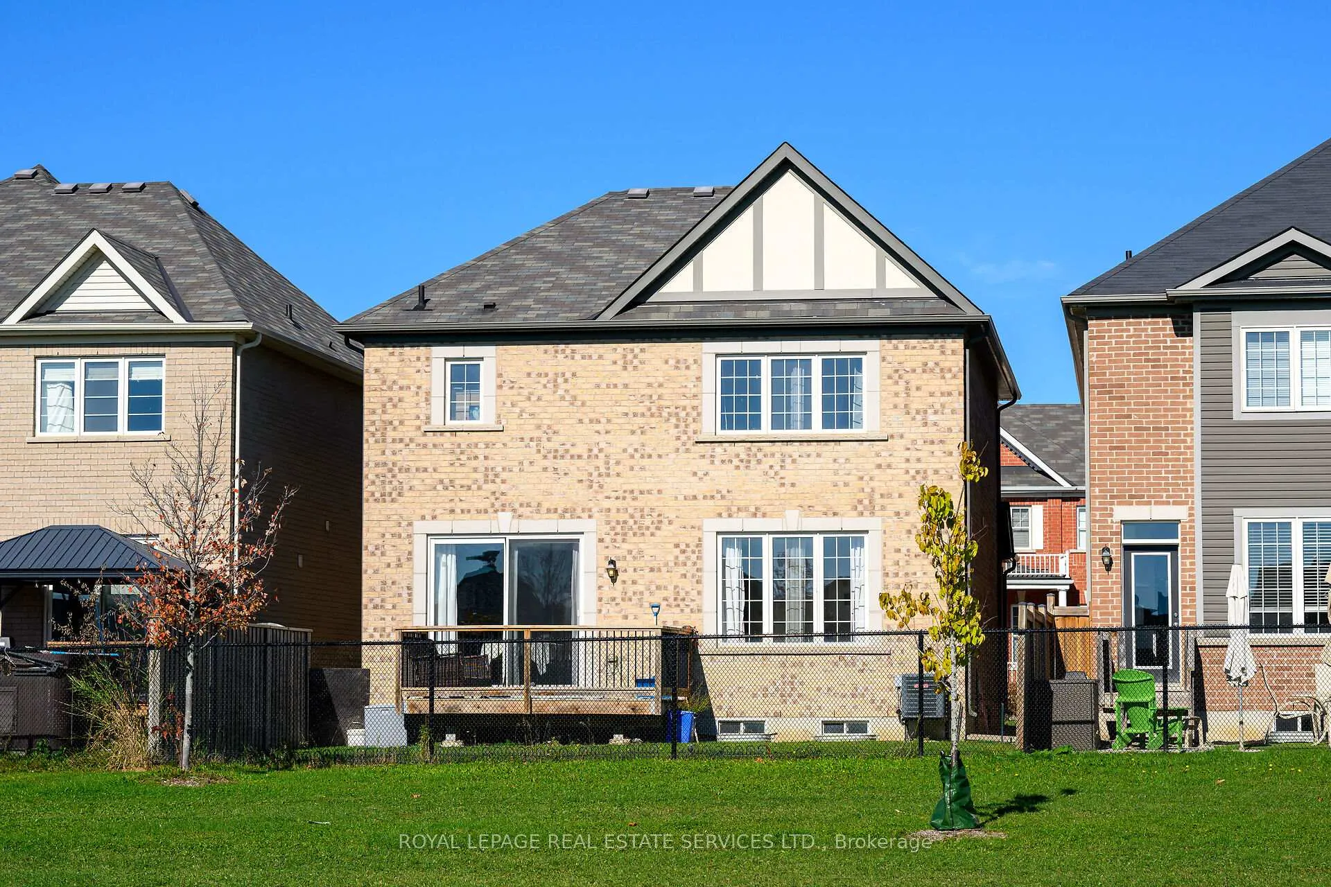 Photo 19 of 32 Celano Drive, Hamilton, Waterdown — HOMEH